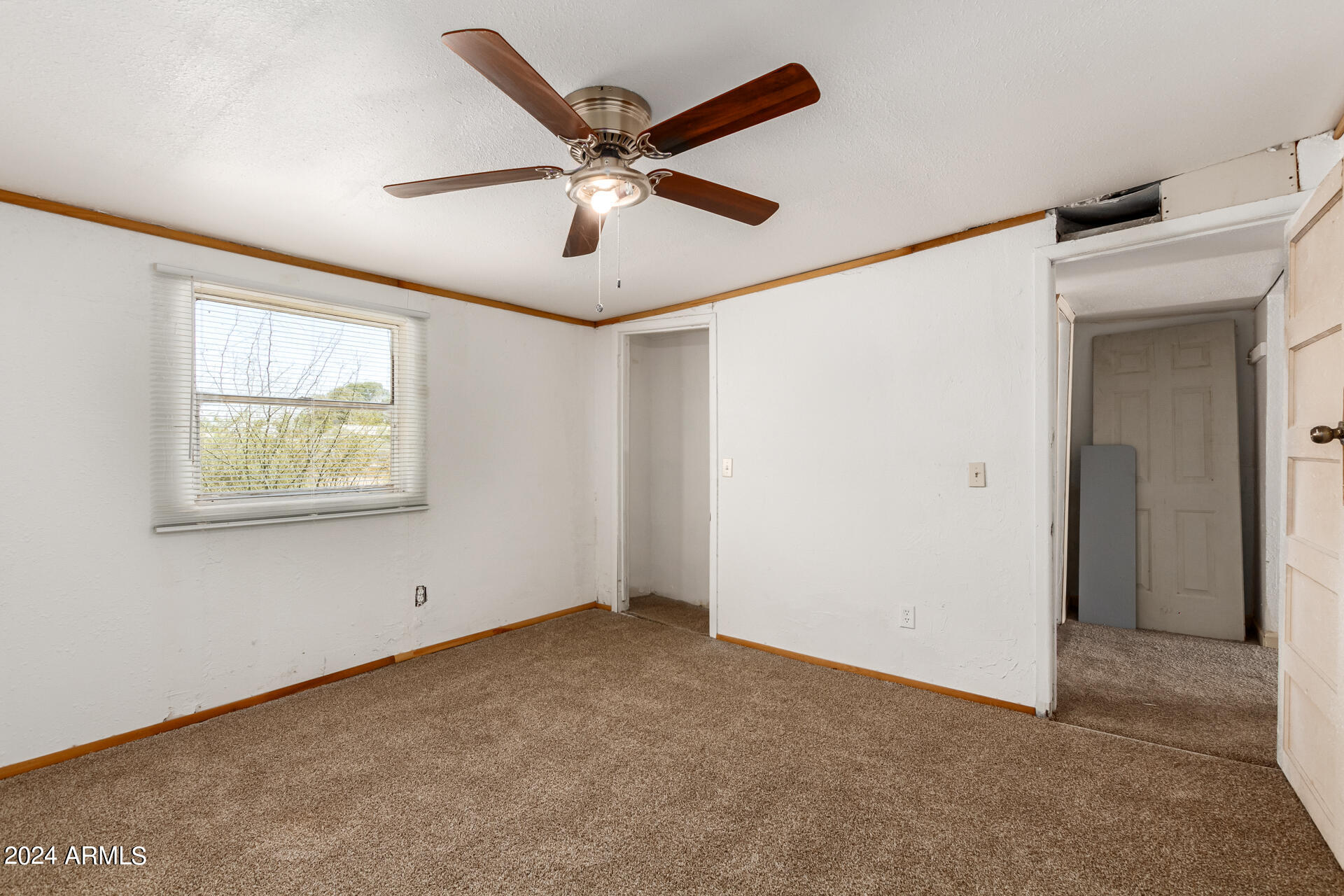 595 W Coolidge Avenue Property Photo 8