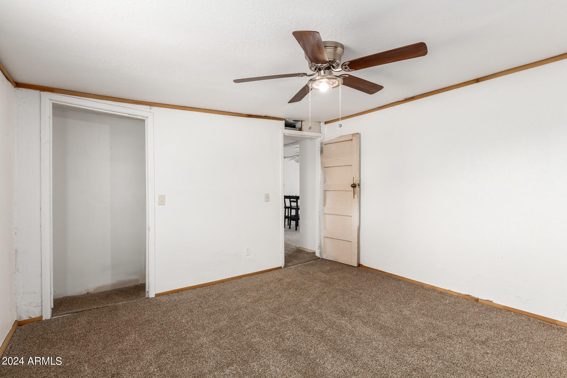 595 W Coolidge Avenue Property Photo 9