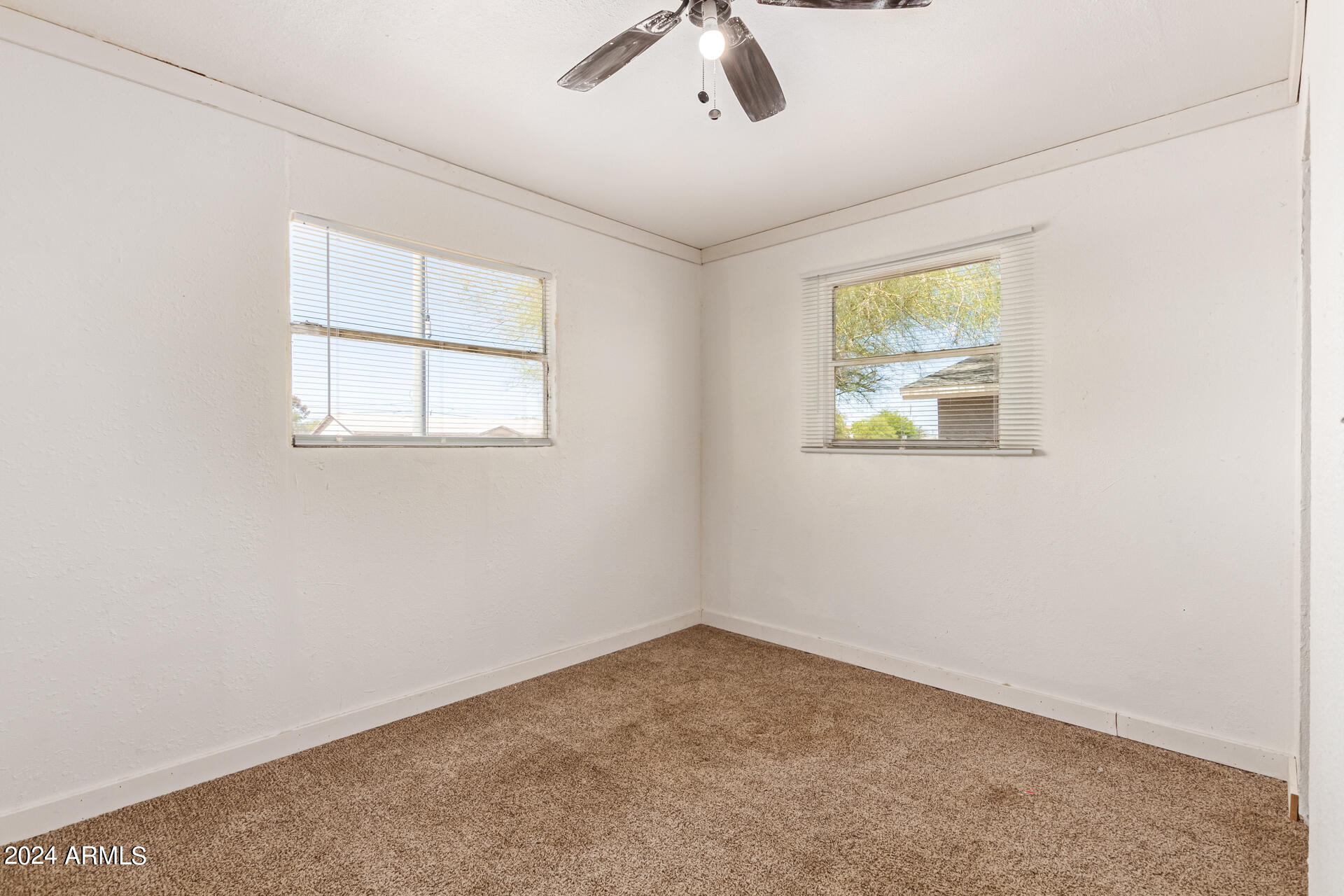 595 W Coolidge Avenue Property Photo 10