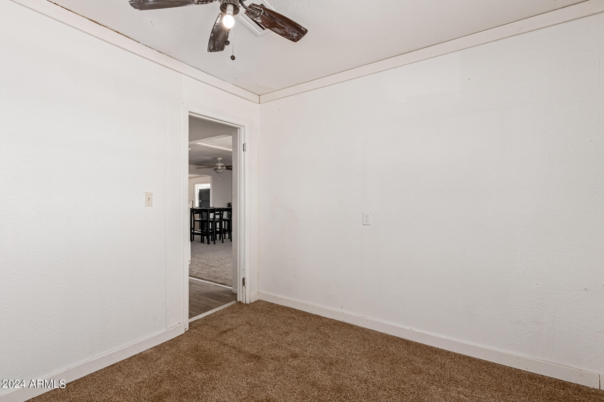 595 W Coolidge Avenue Property Photo 11