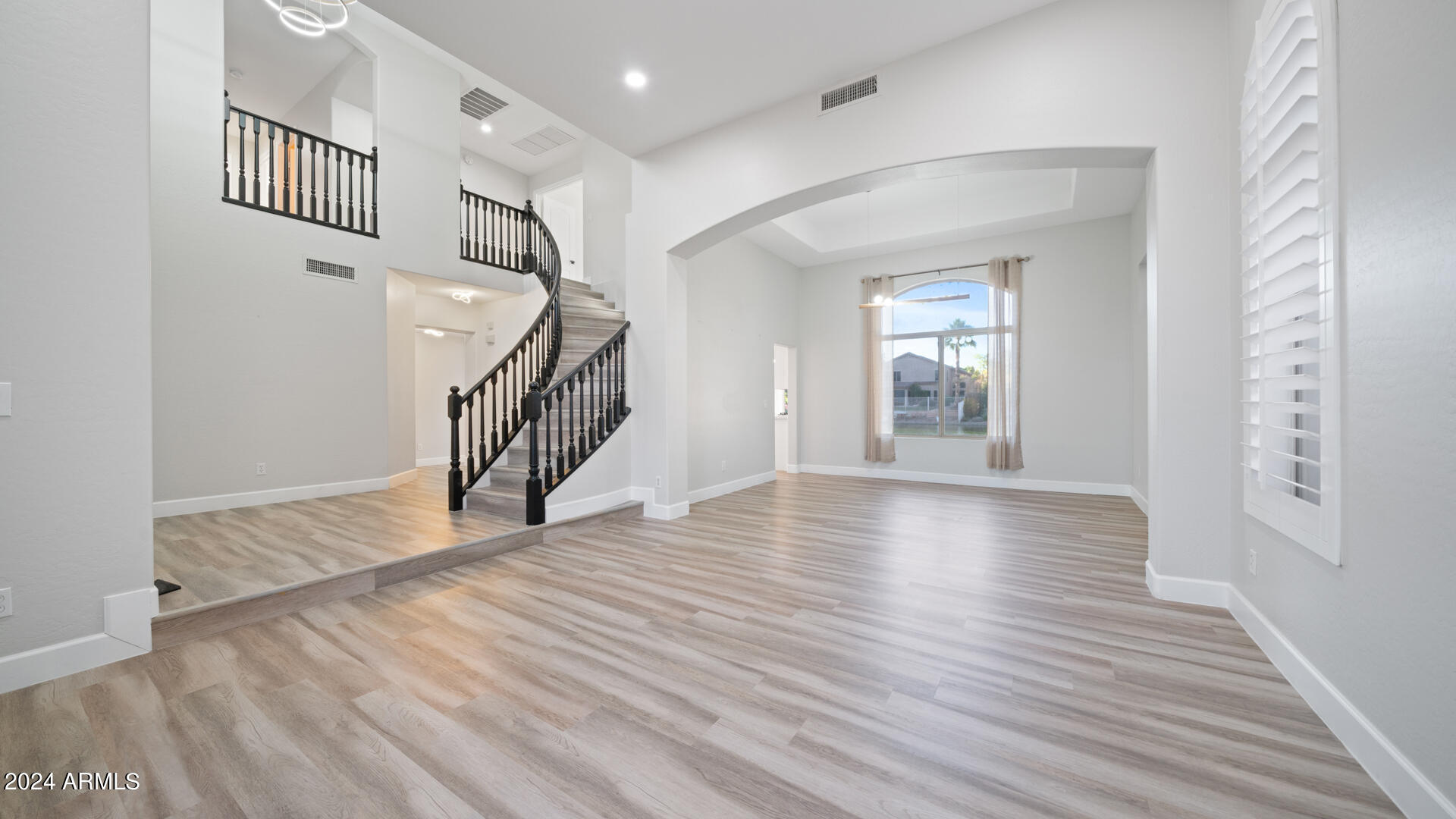 6782 W Skylark Drive Property Photo 4