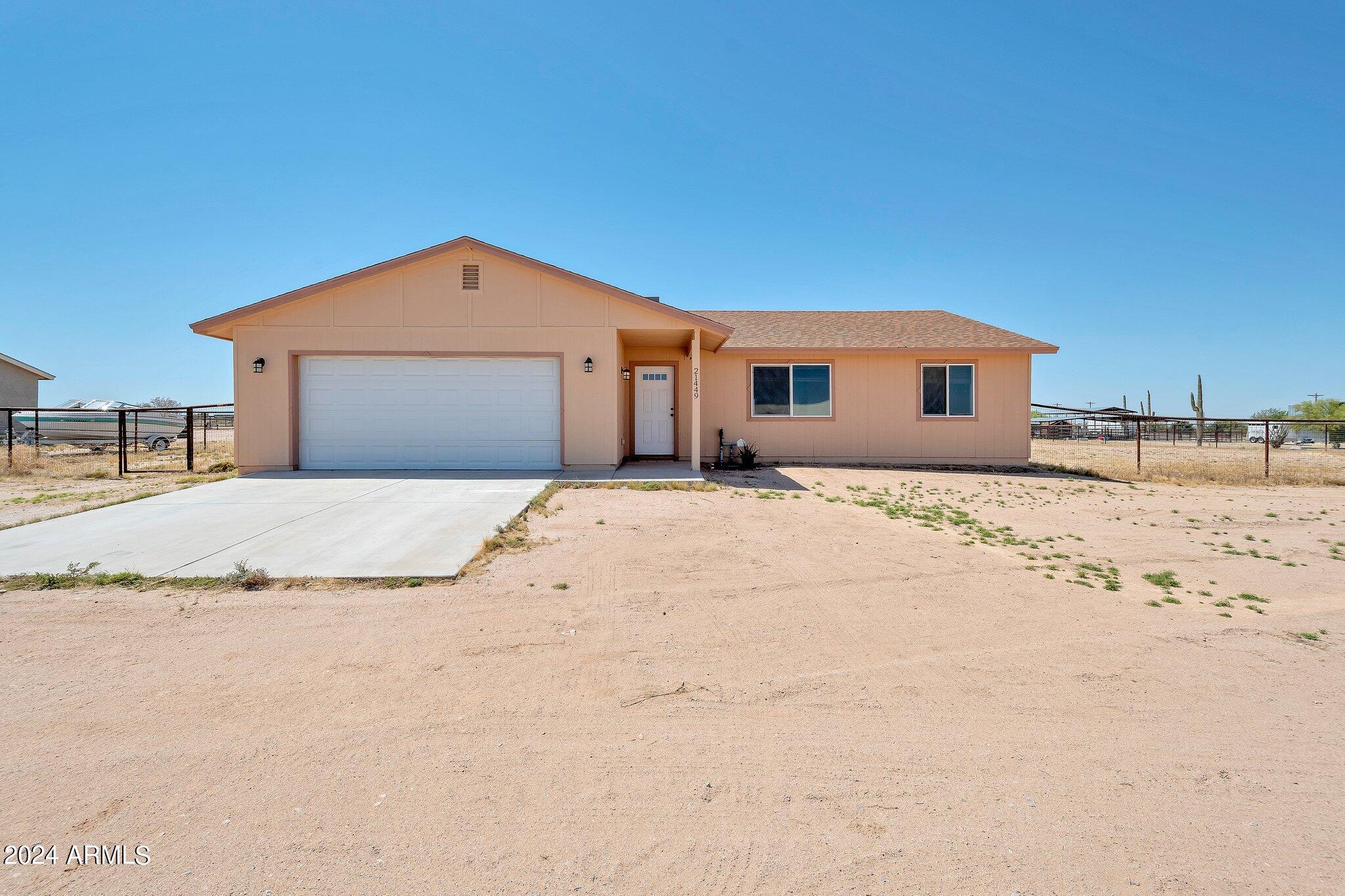 21449 E Autumn Lane Property Photo 1
