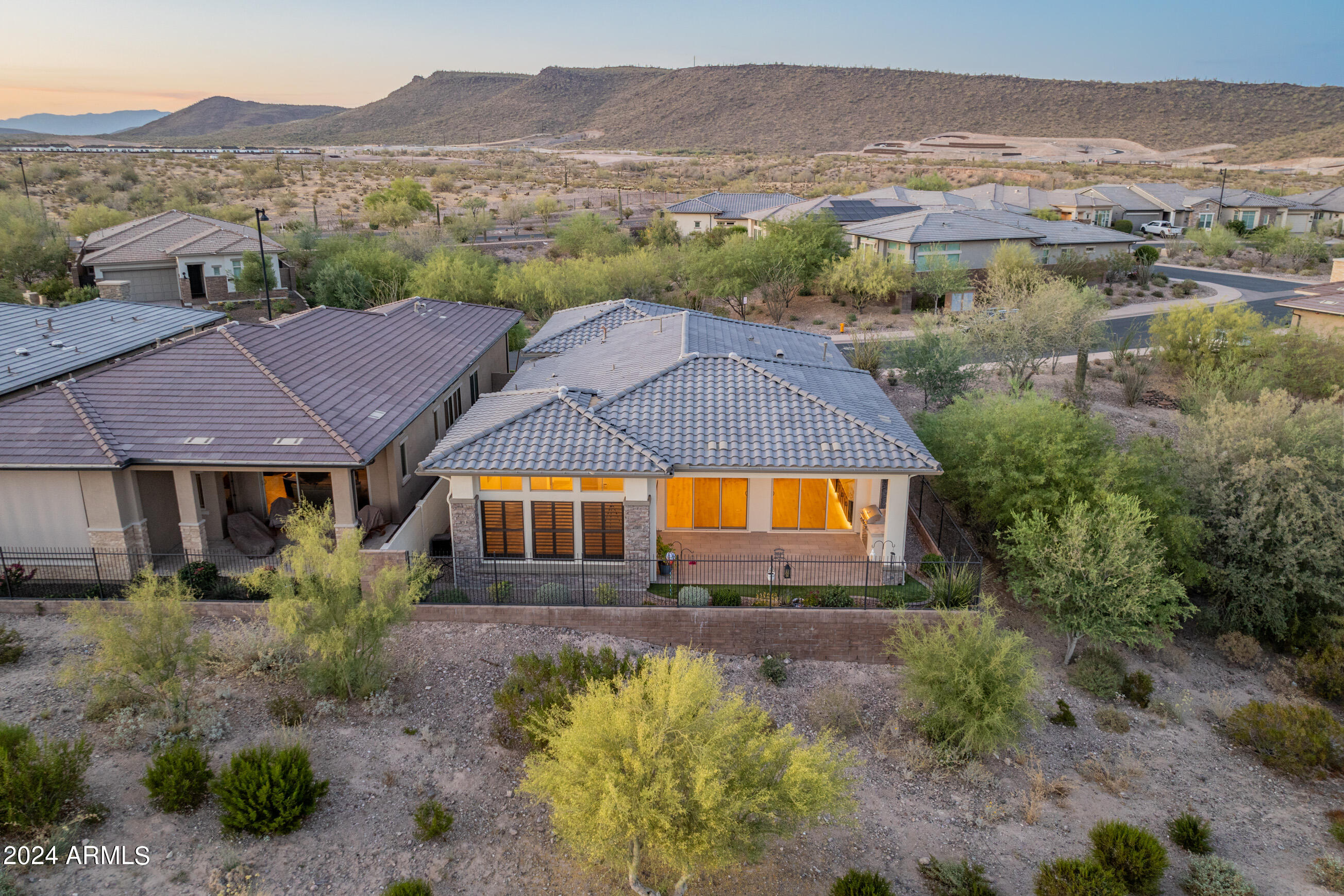 11983 W Creosote Drive Property Photo 46