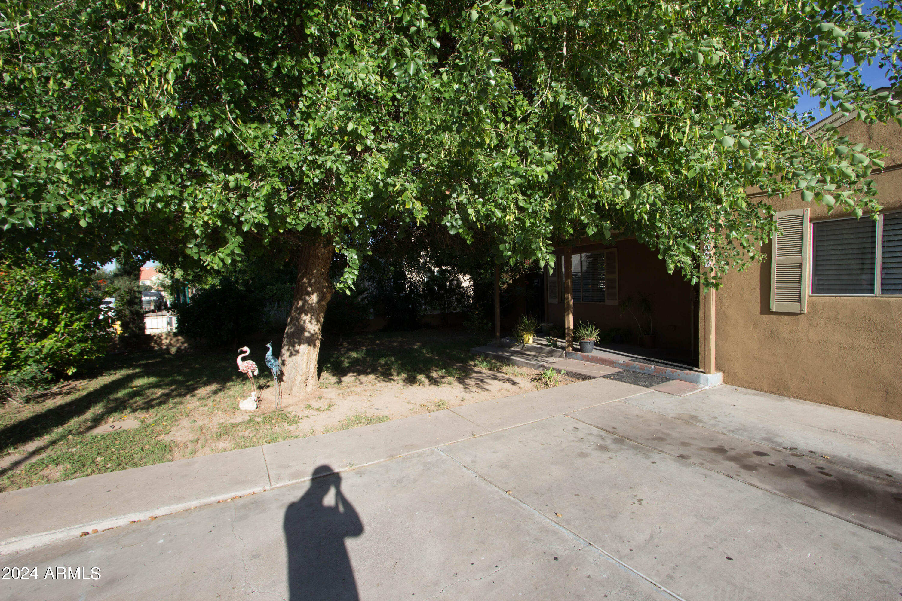 325 E 5th Avenue Property Photo 4