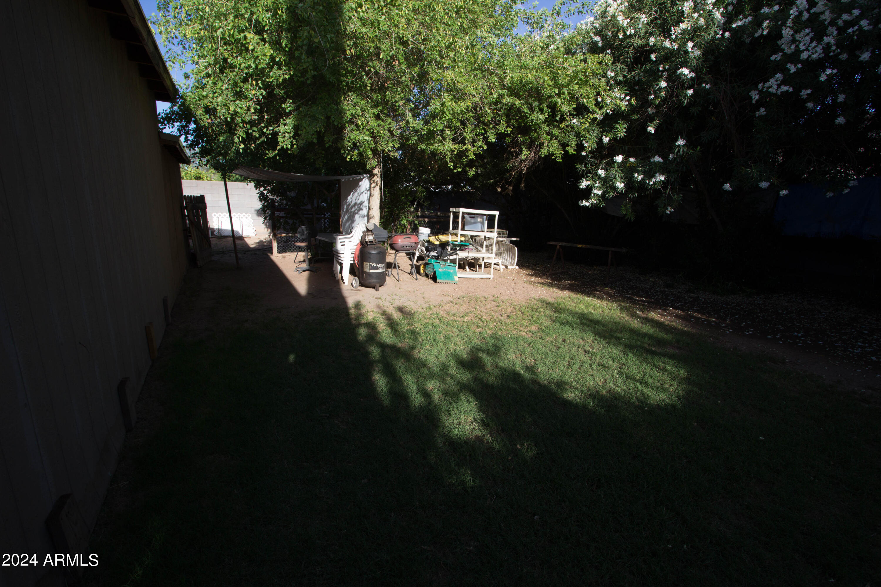 325 E 5th Avenue Property Photo 23