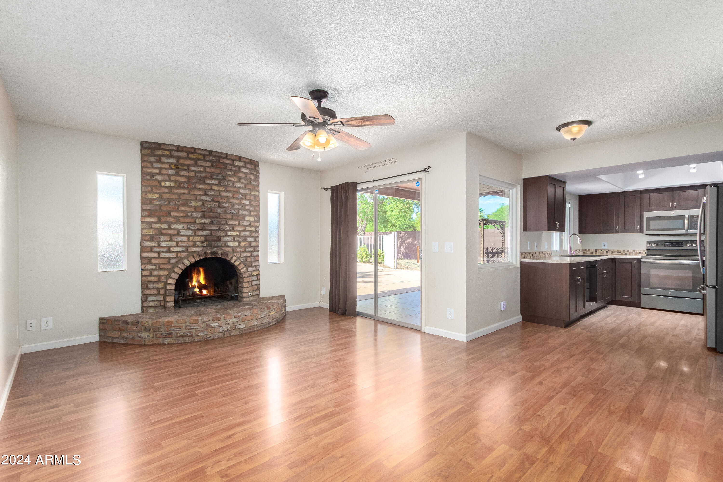 5540 E Dahlia Drive Property Photo 6