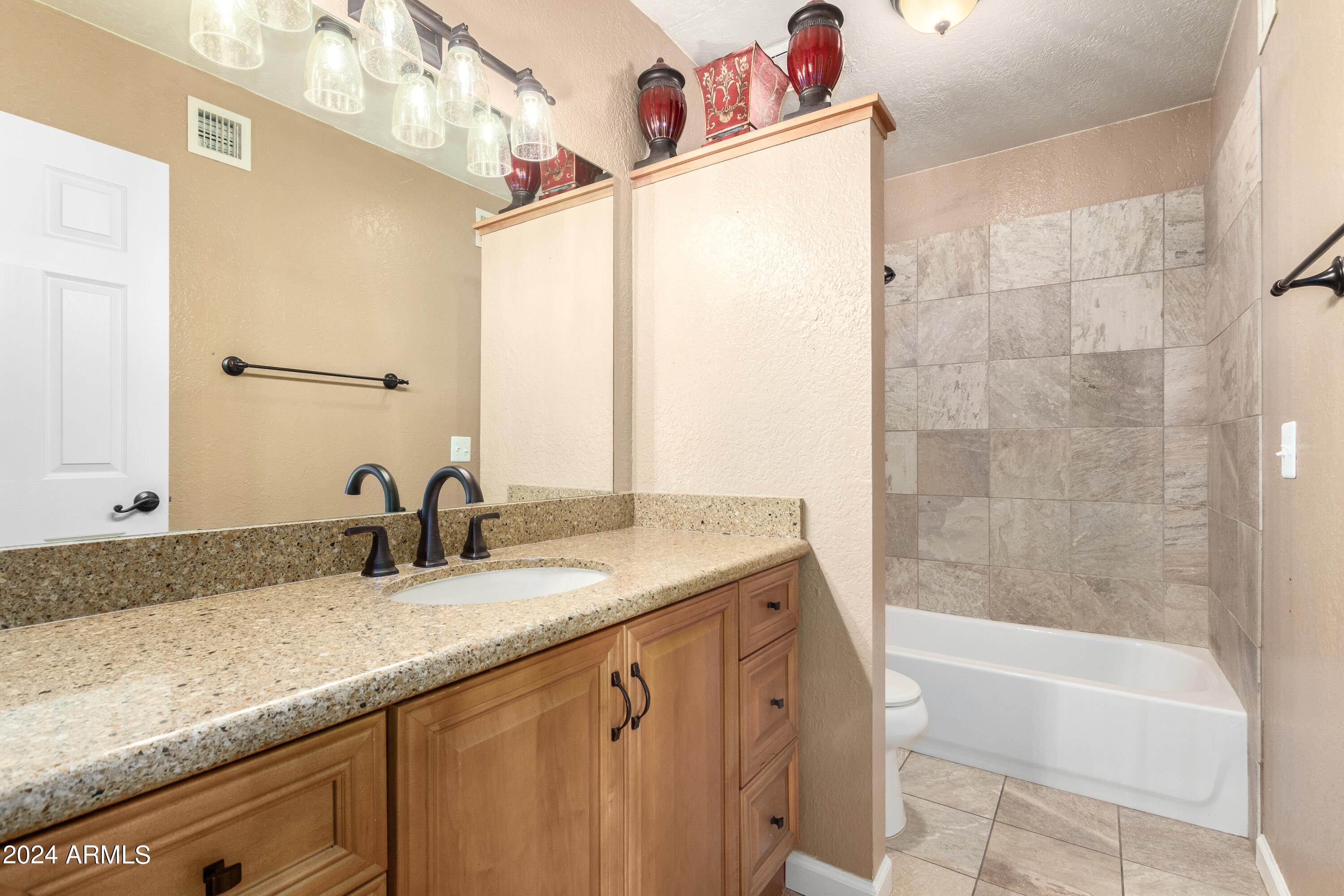 5540 E Dahlia Drive Property Photo 19