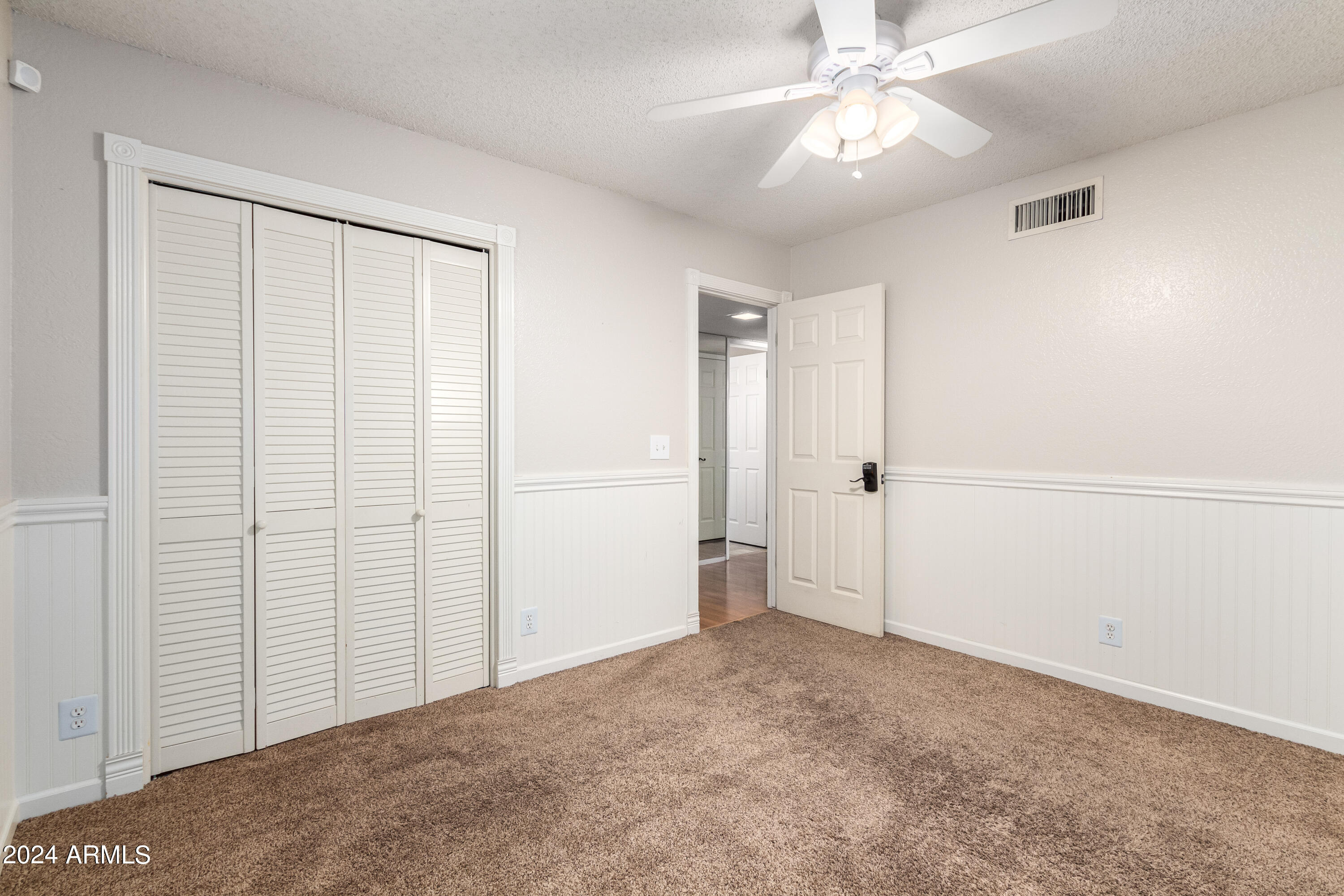 5540 E Dahlia Drive Property Photo 24
