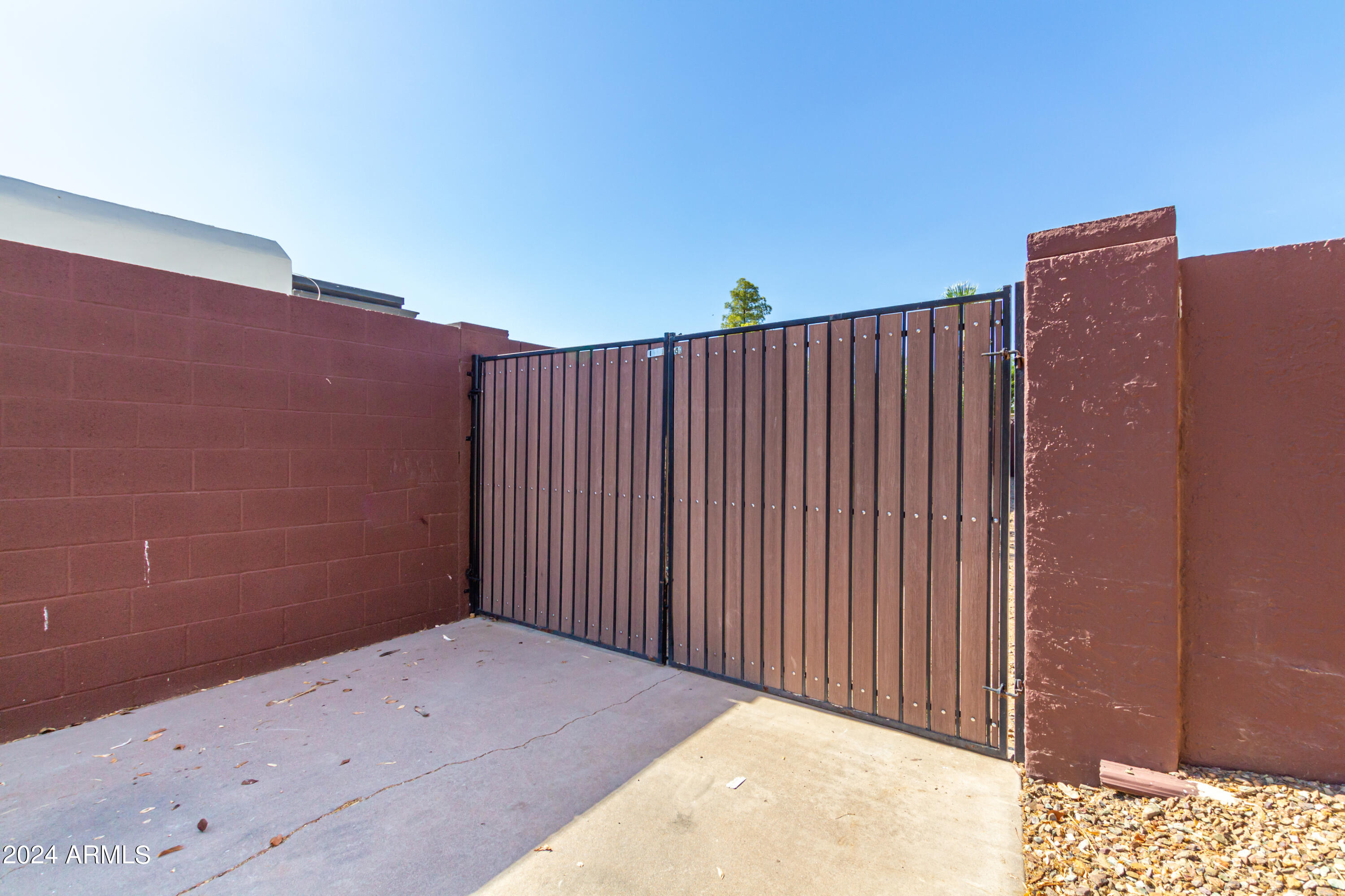 5540 E Dahlia Drive Property Photo 27