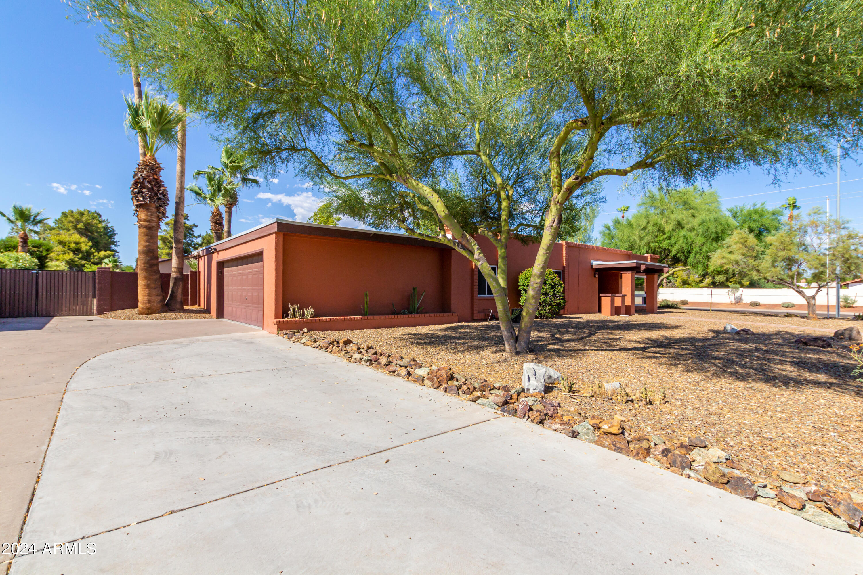 5540 E Dahlia Drive Property Photo 28