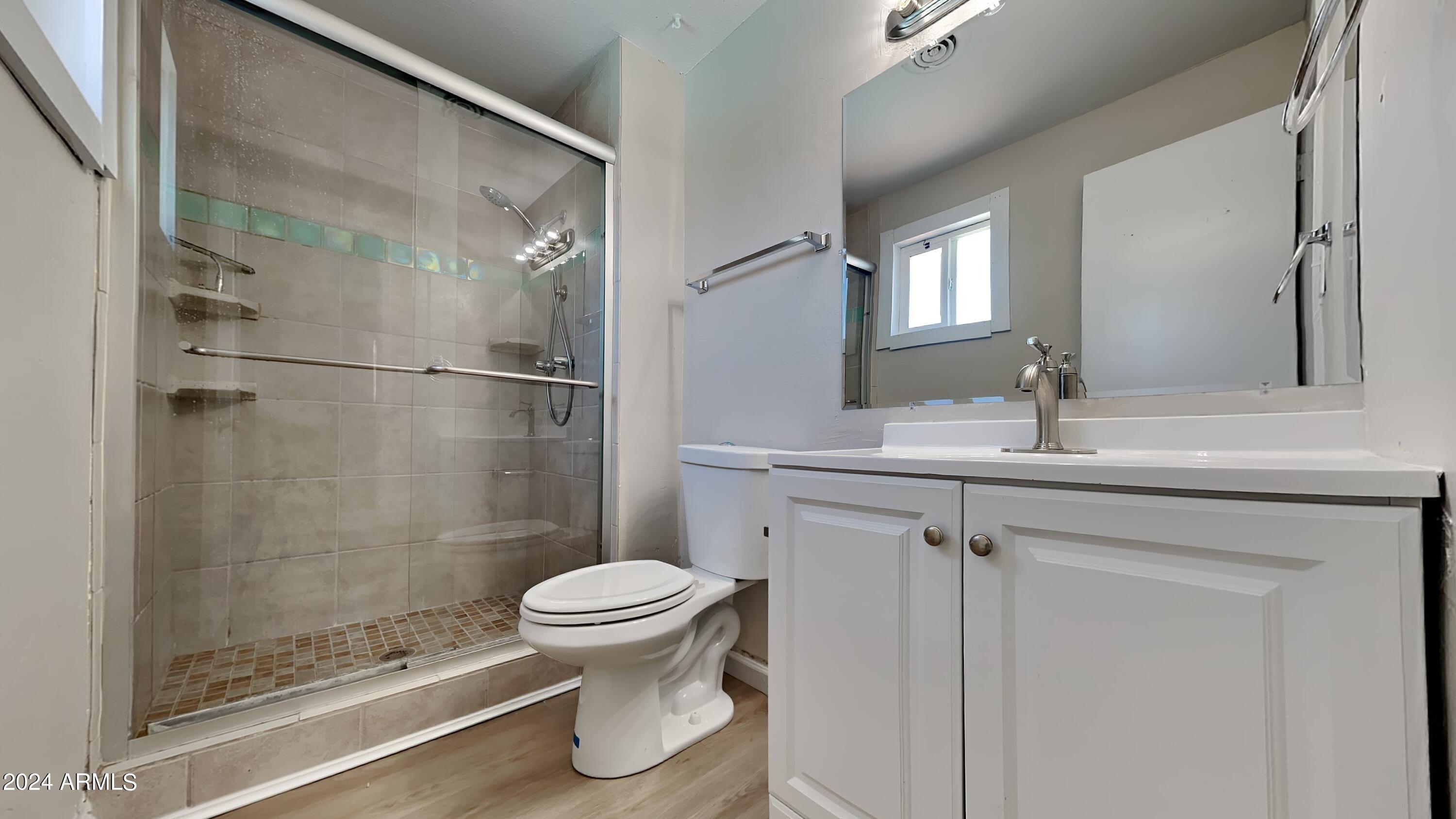 14002 N 38th Street Property Photo 7