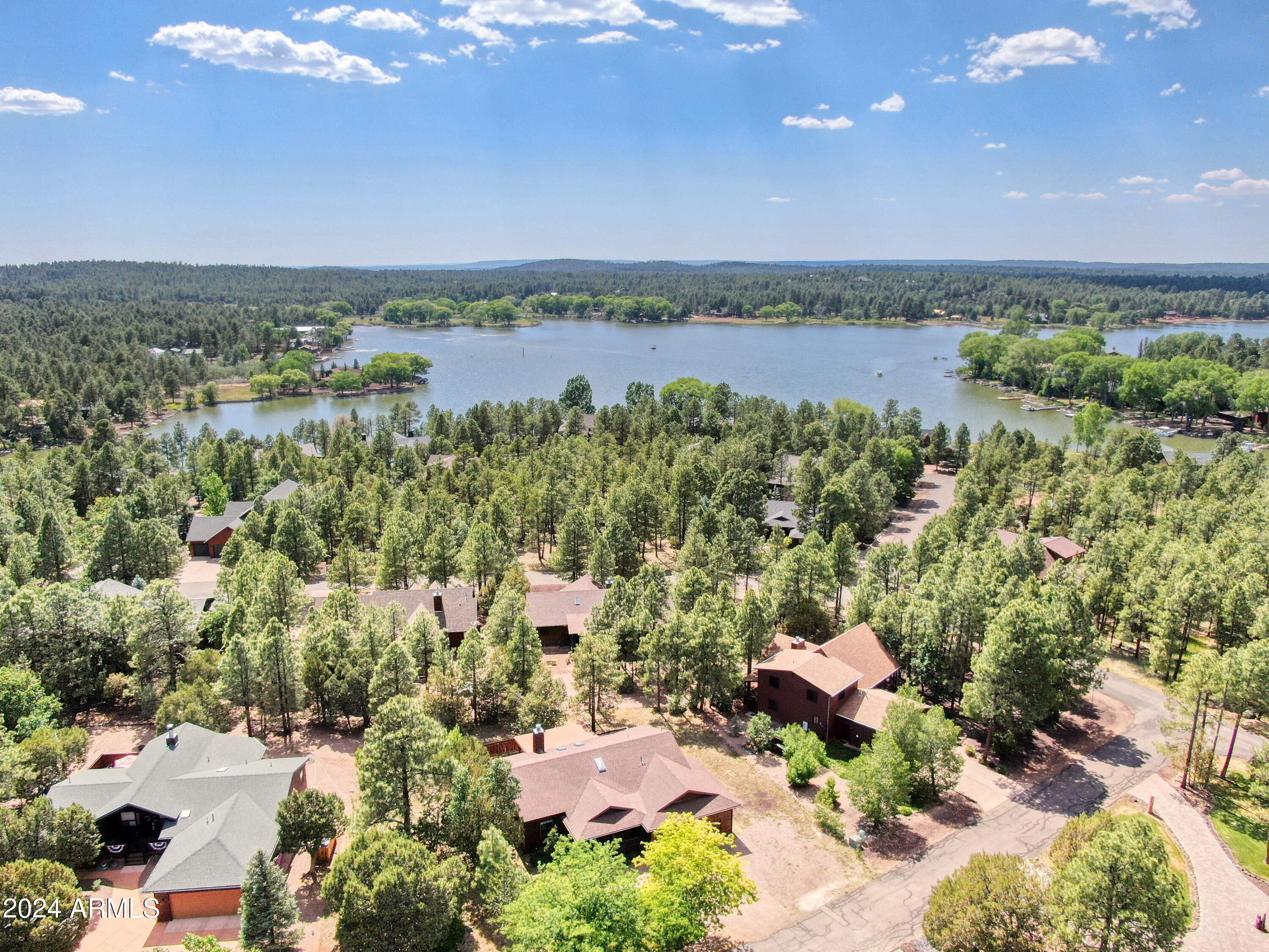 920 Pine Creek Circle Property Photo 1