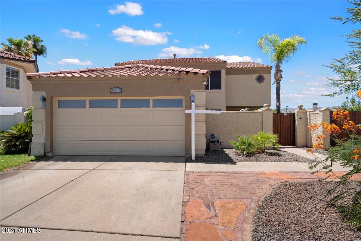3406 E WILDWOOD Drive Property Photo 1