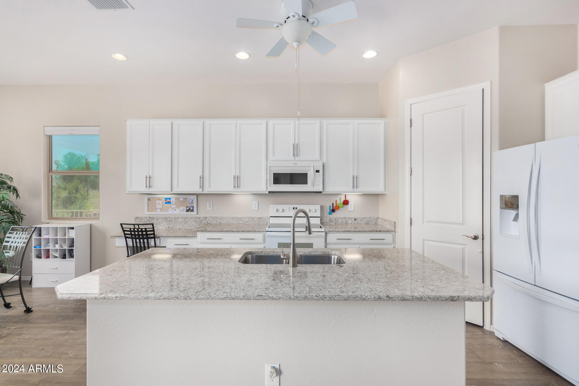 20285 N Winter Escape Court Property Photo 13
