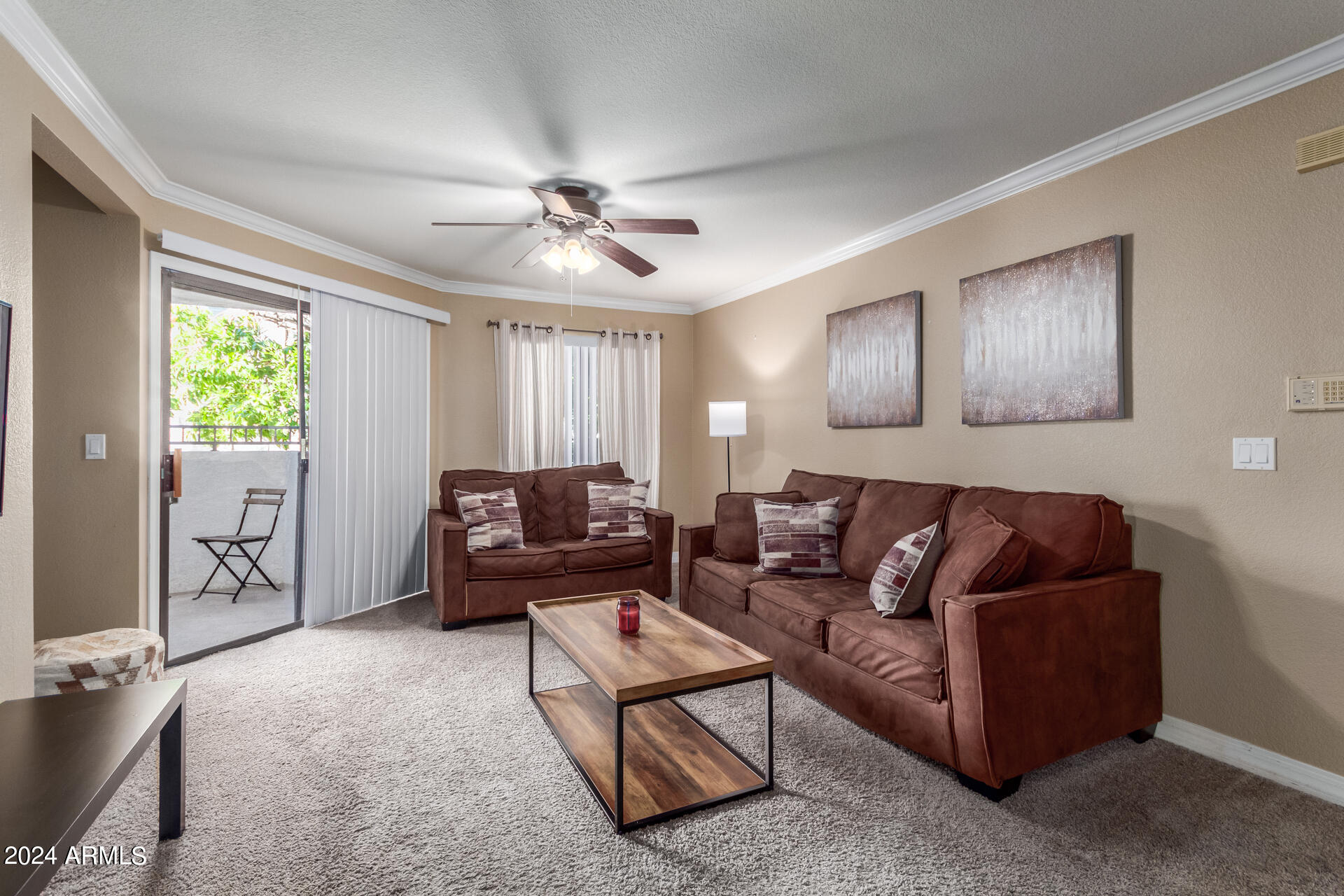 2025 E CAMPBELL Avenue Property Photo 1