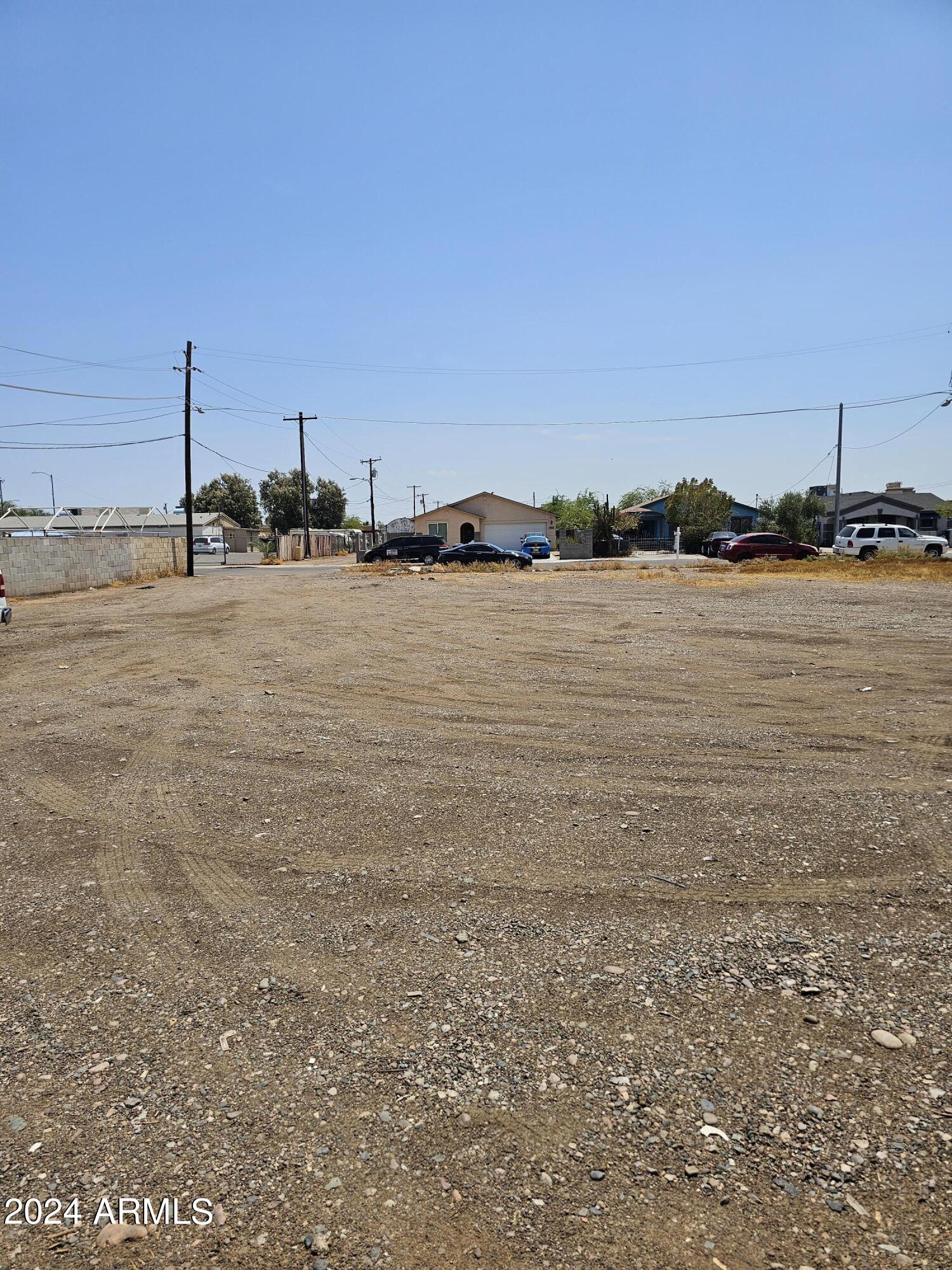 1214 S 13th Avenue Property Photo 1