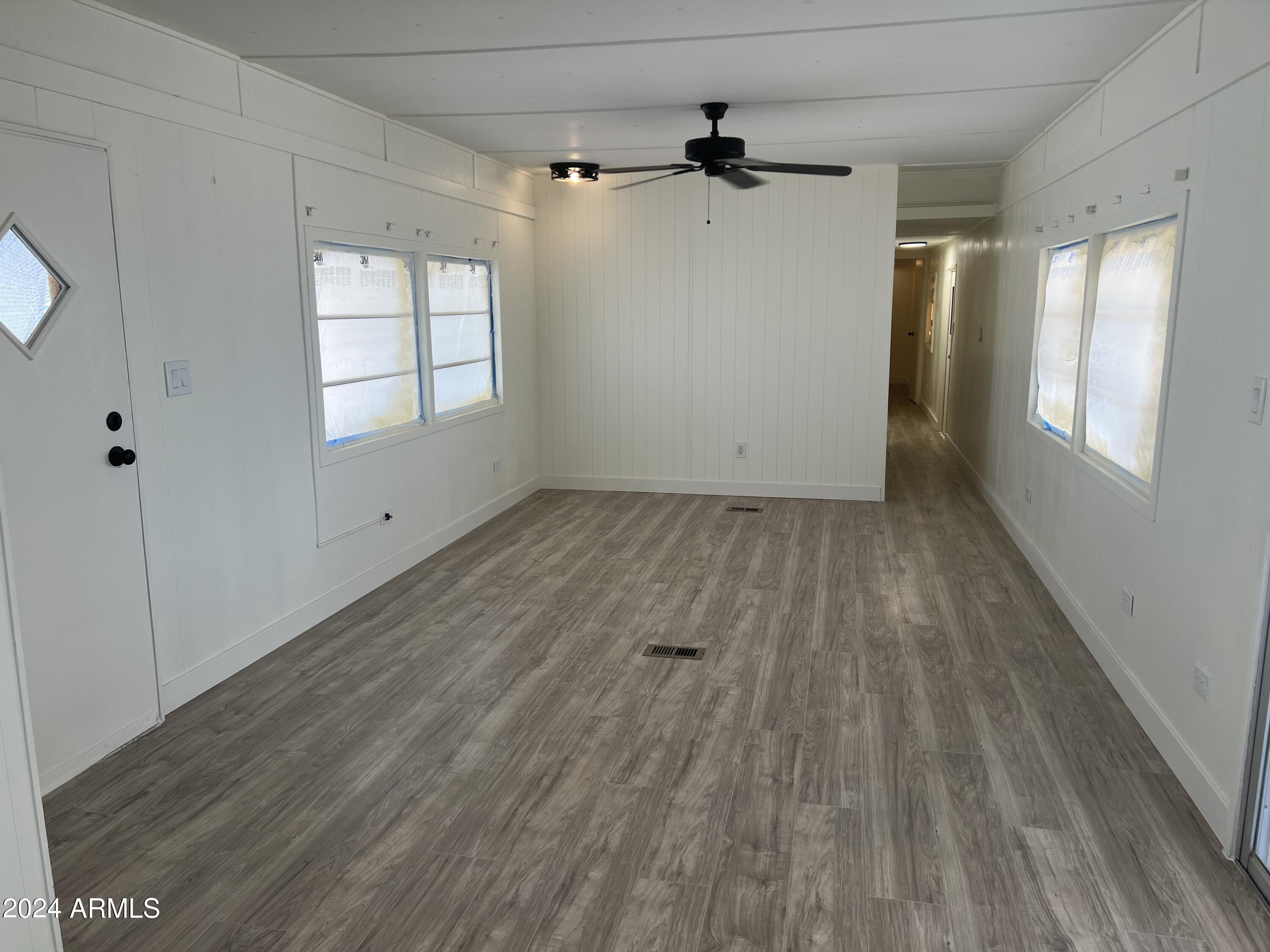 7300 N 51st Avenue Property Photo 4