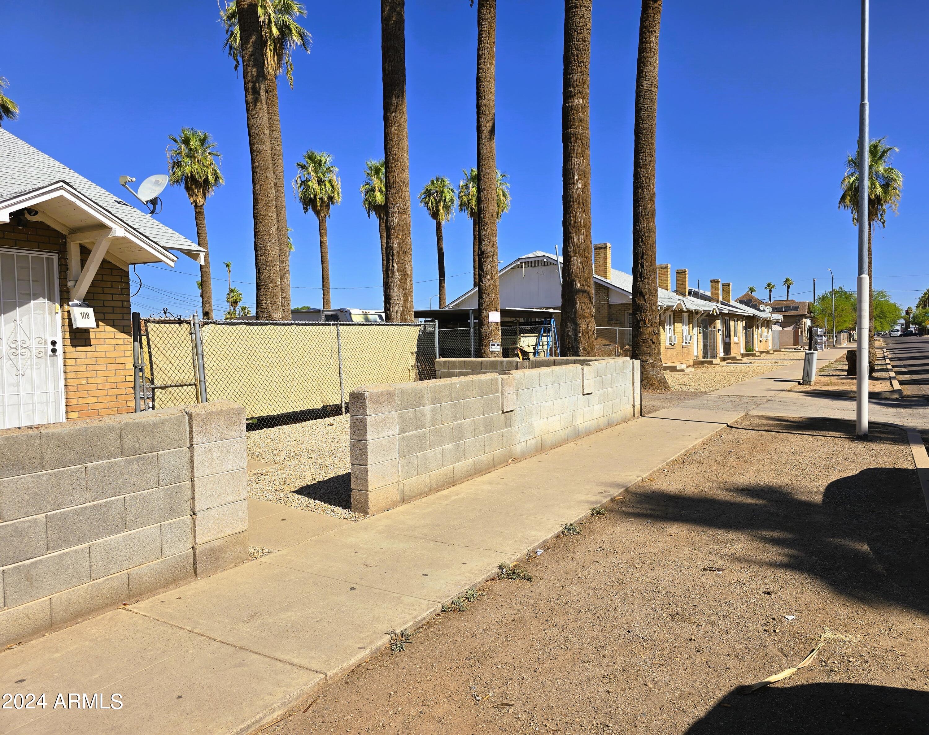 2102 W Adams Street Property Photo 76