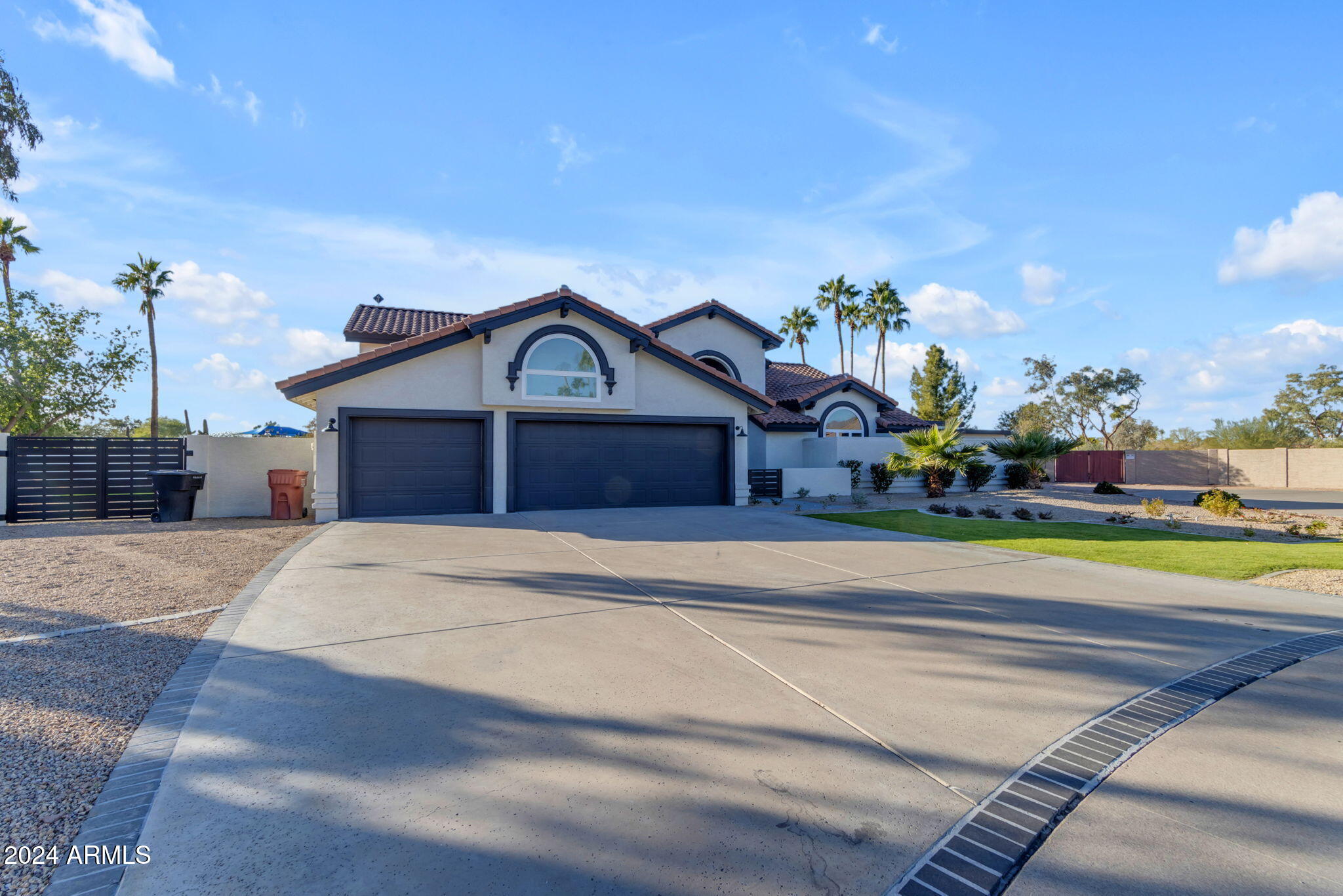 12222 N 74th Street Property Photo 1