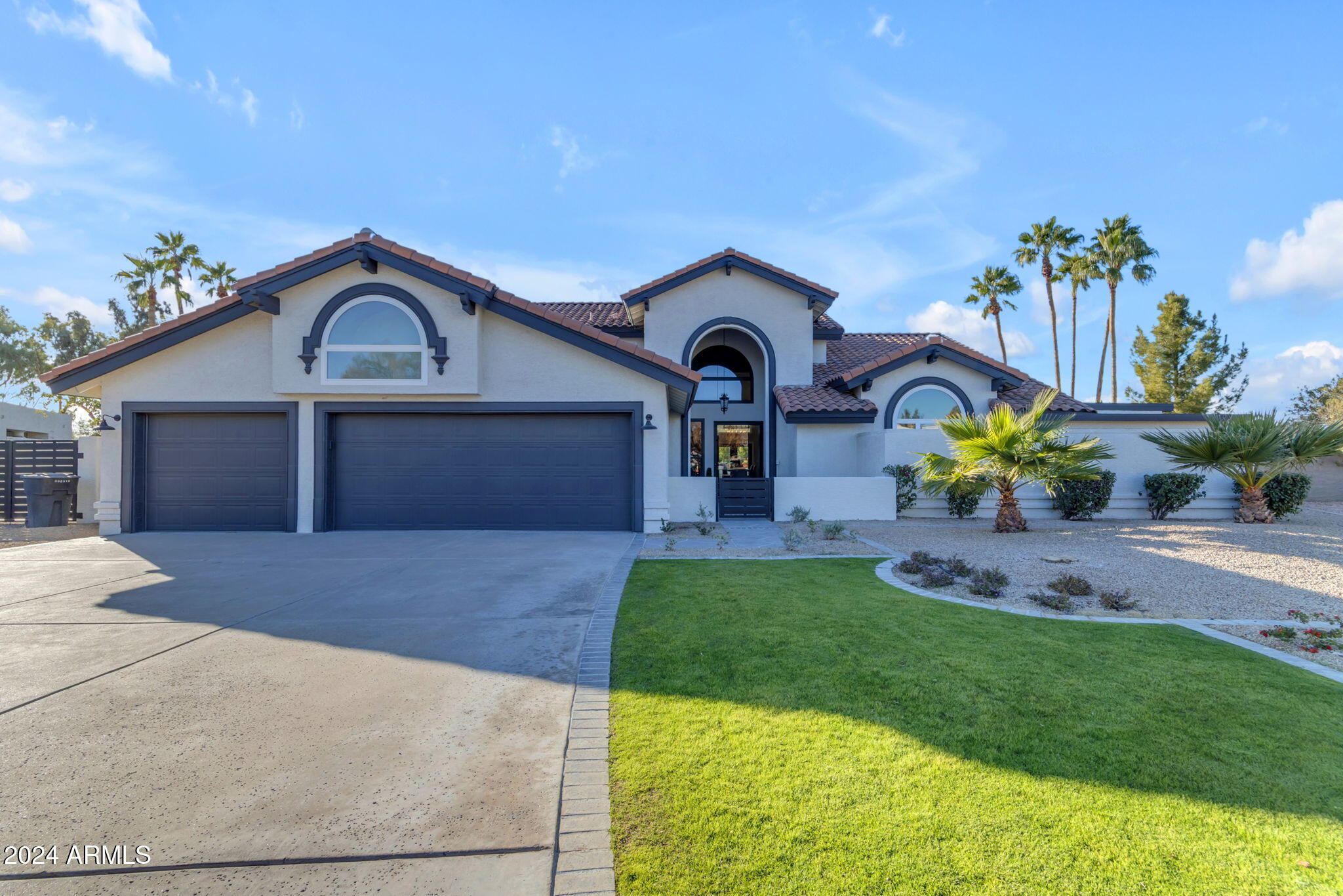 12222 N 74th Street Property Photo 2