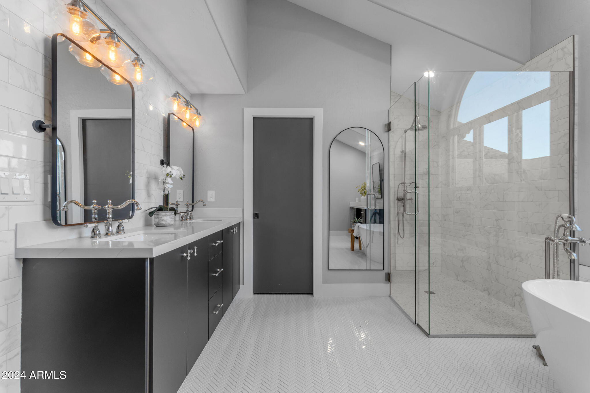 12222 N 74th Street Property Photo 17