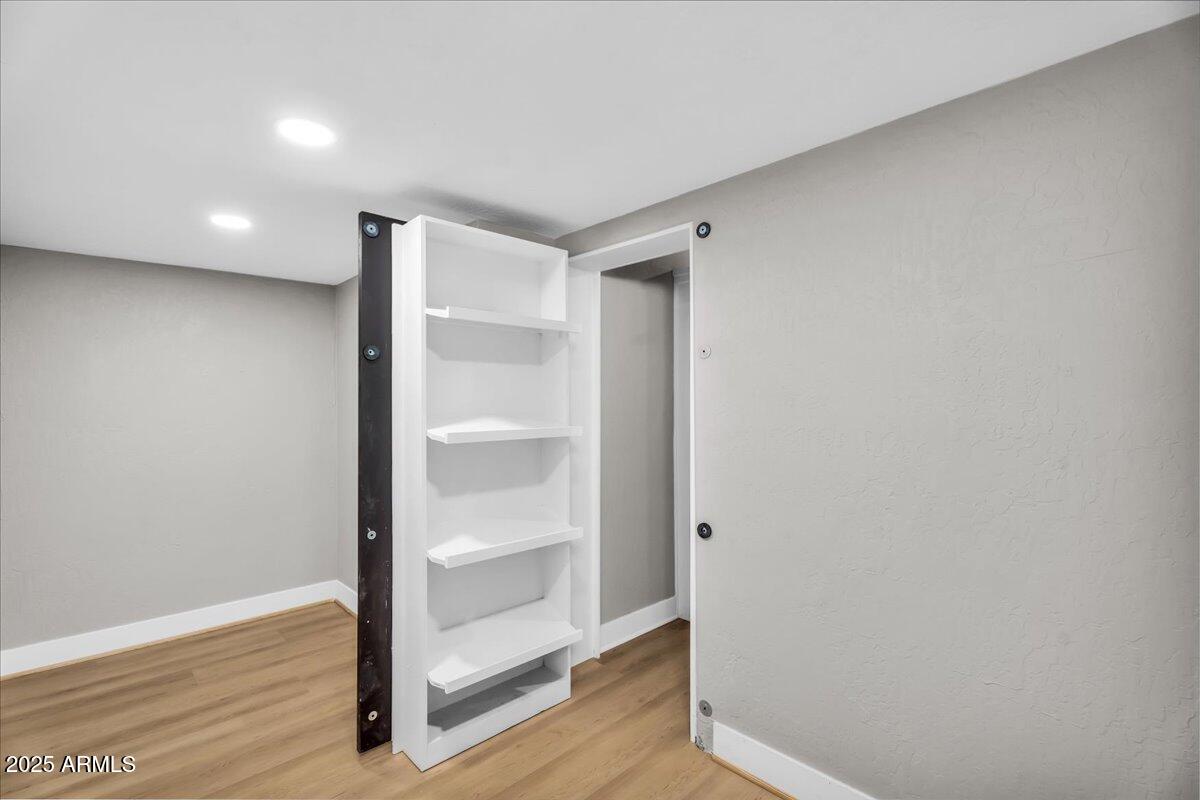 12222 N 74th Street Property Photo 24