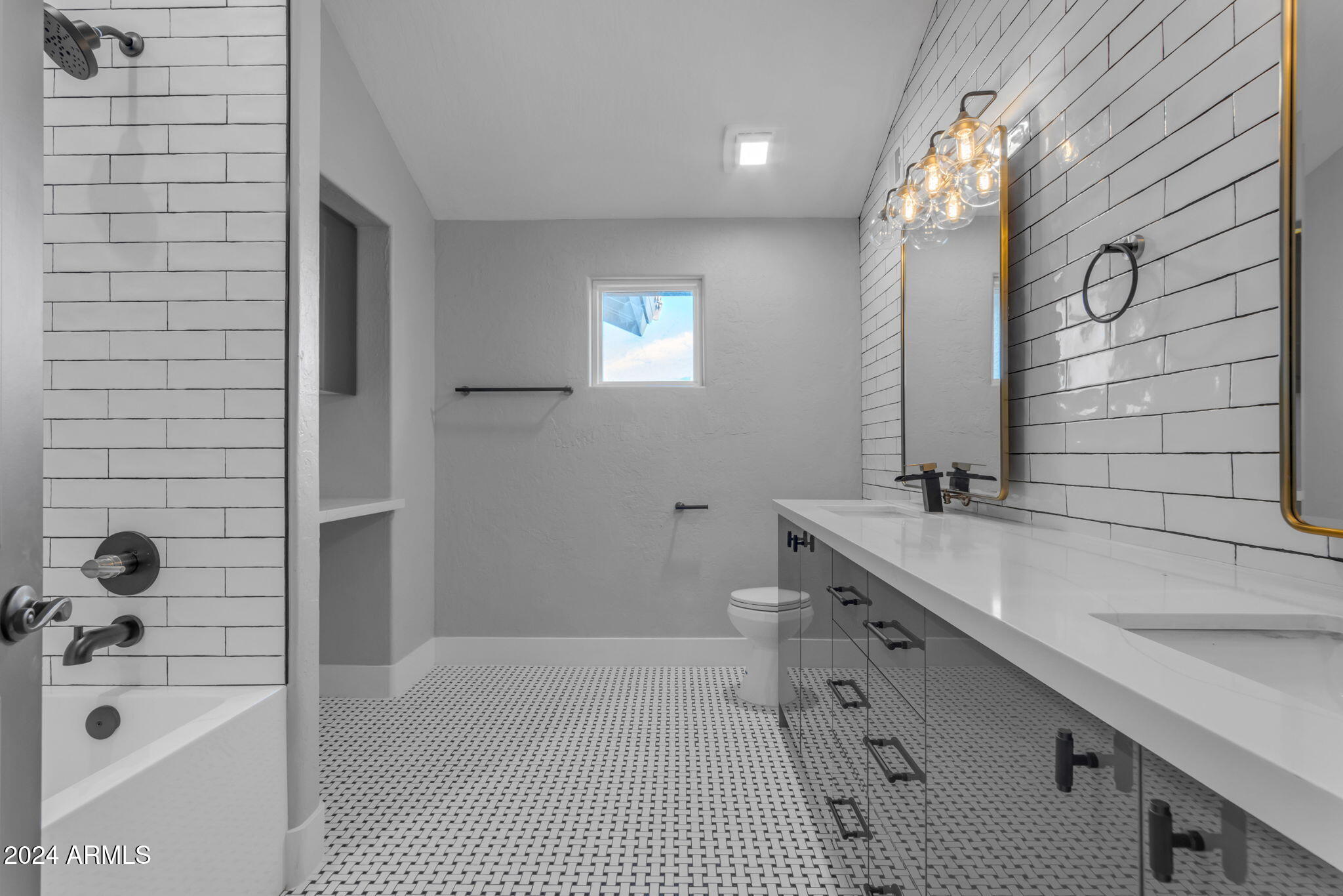 12222 N 74th Street Property Photo 47