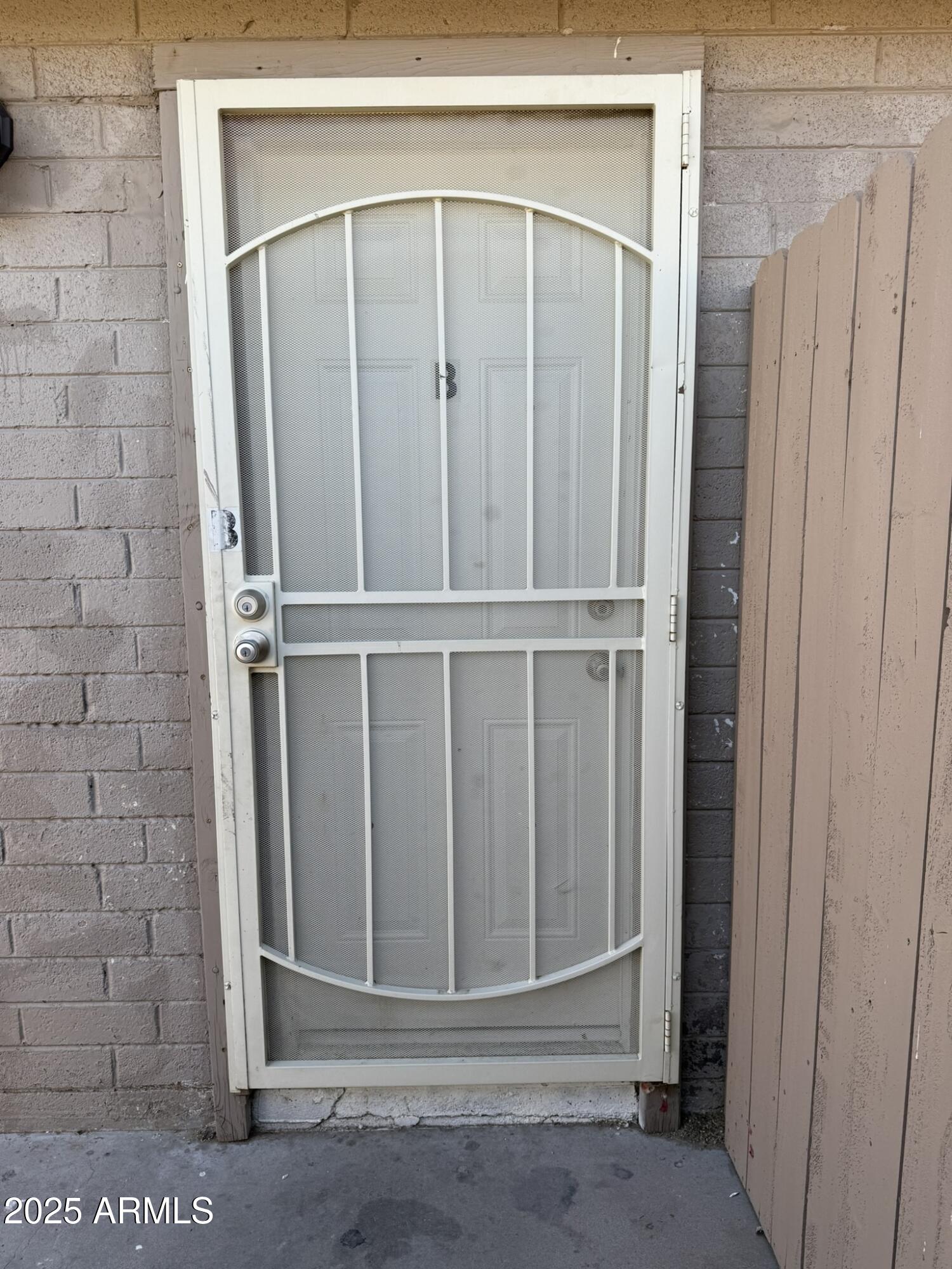 3502 W Hadley Street Property Photo 2