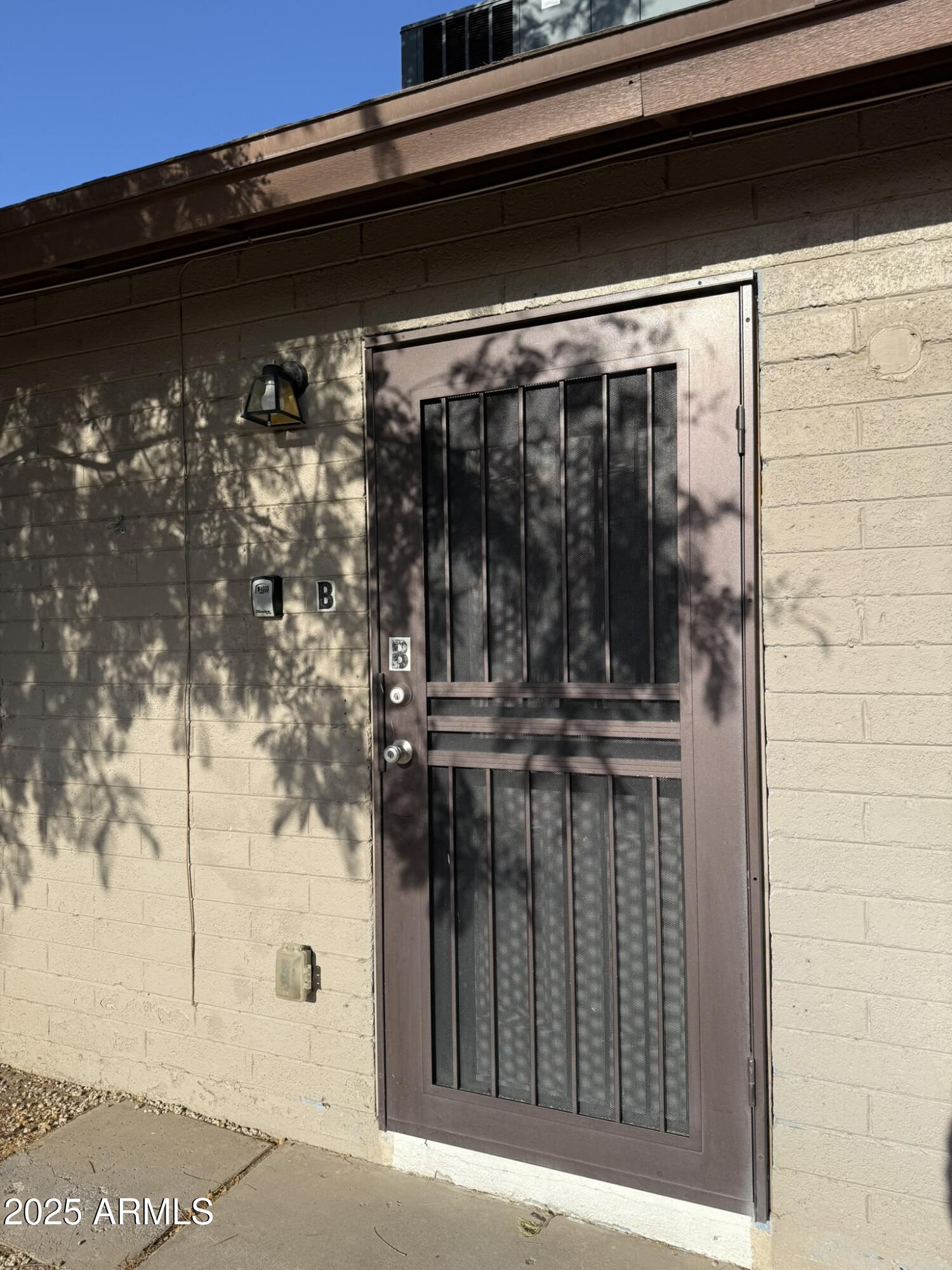 3502 W Hadley Street Property Photo 8