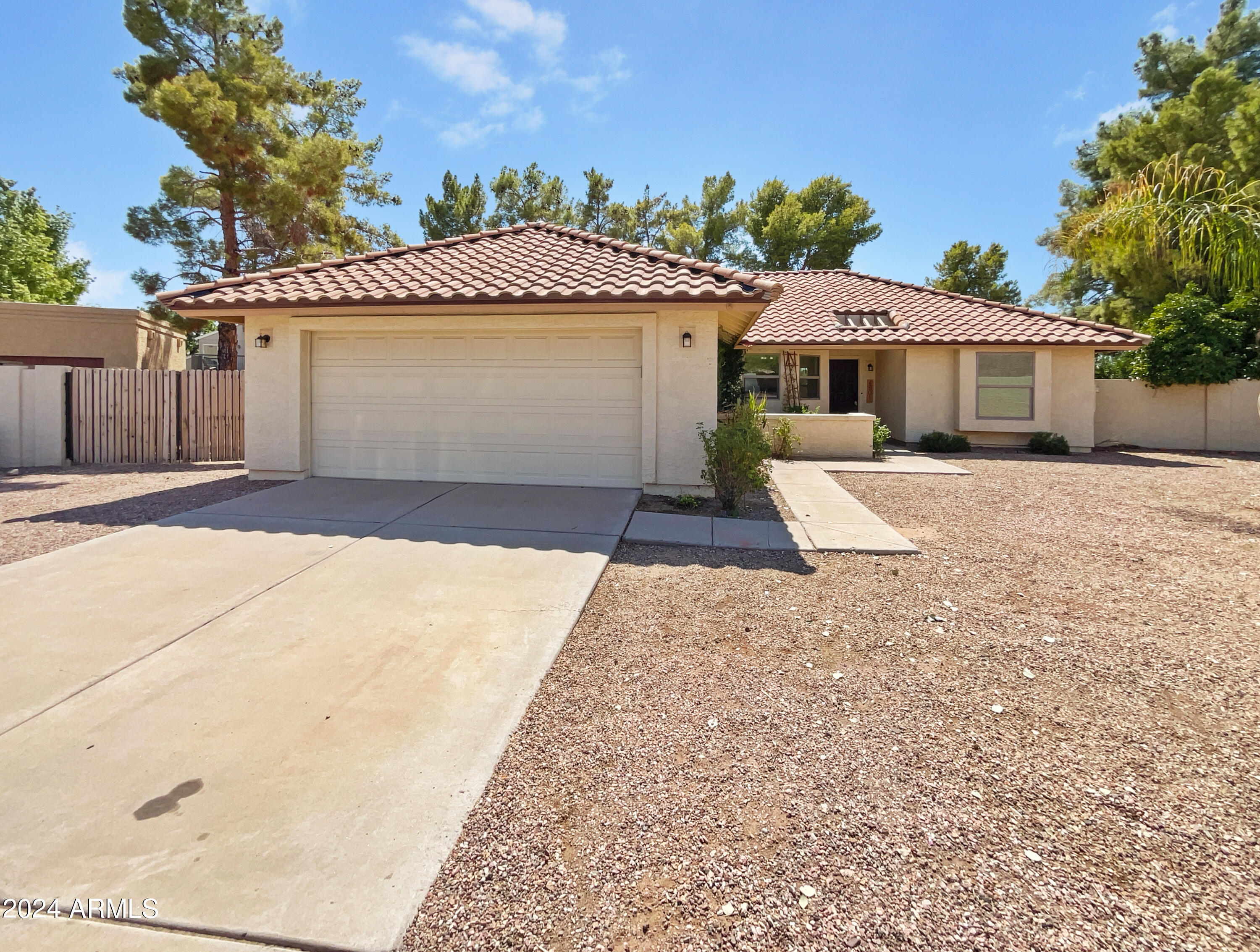 4801 E Nisbet Road Property Photo 1