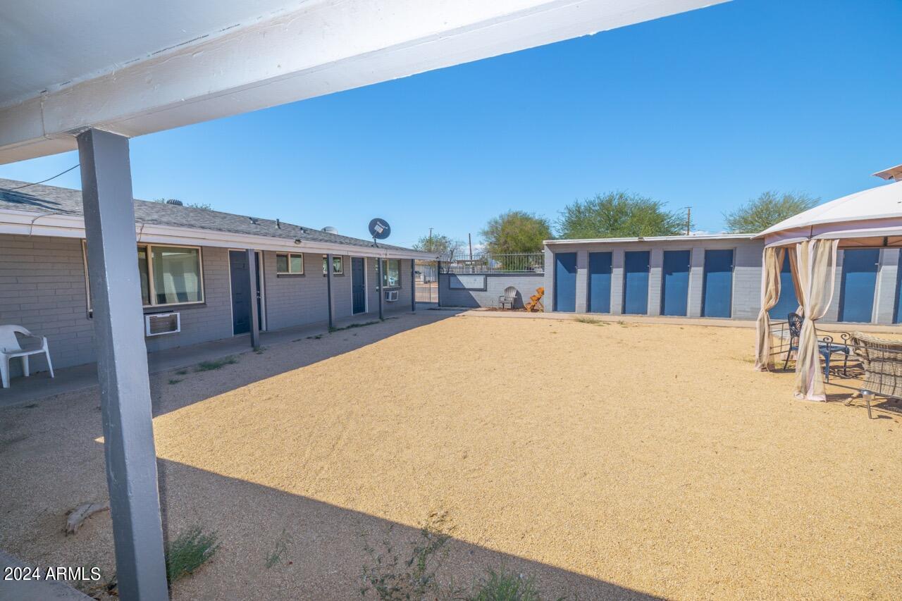 2203 E Mckinley Street Property Photo 36