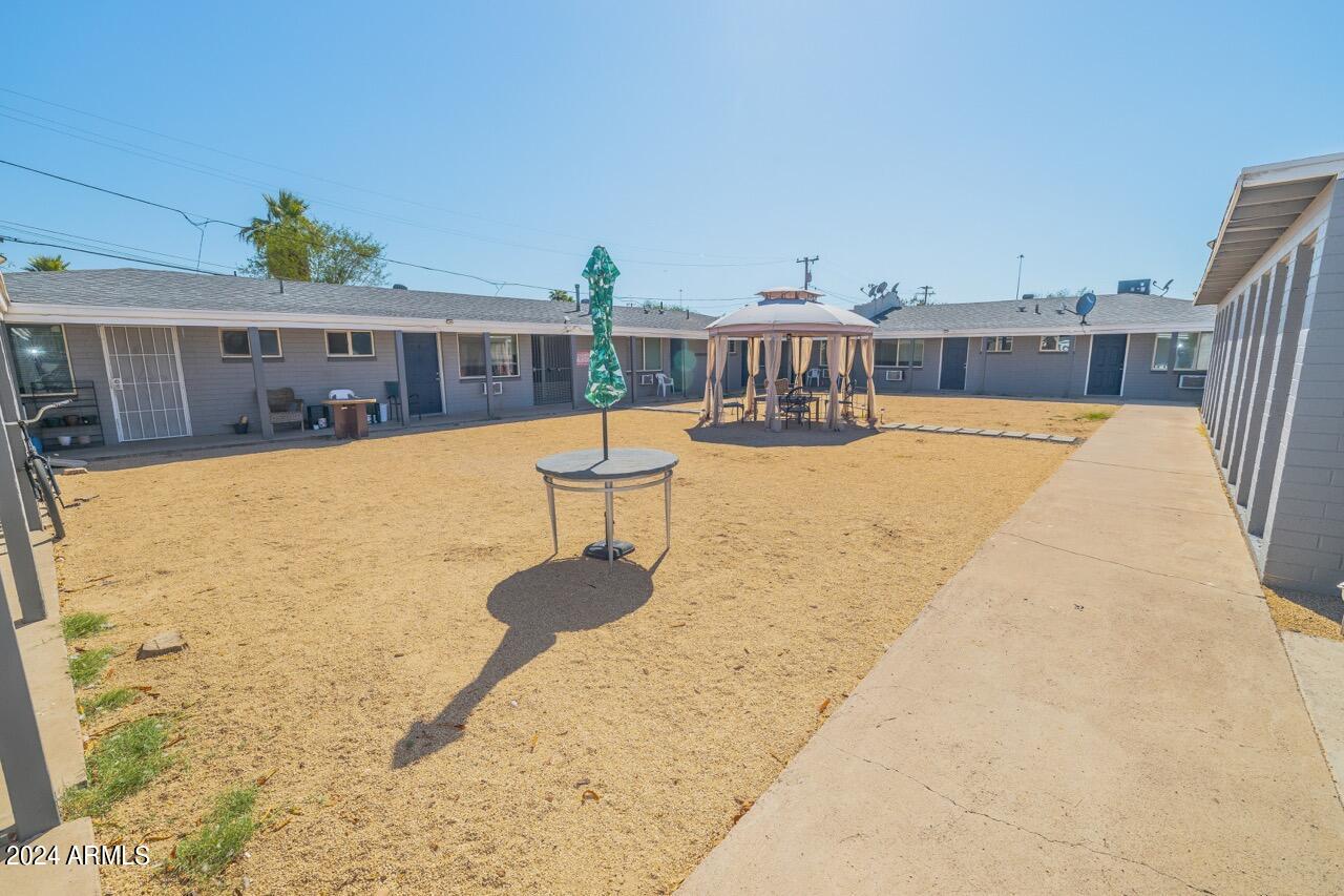 2203 E Mckinley Street Property Photo 41