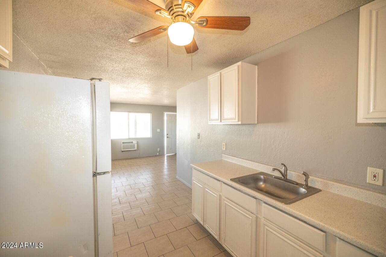 2203 E Mckinley Street Property Photo 49