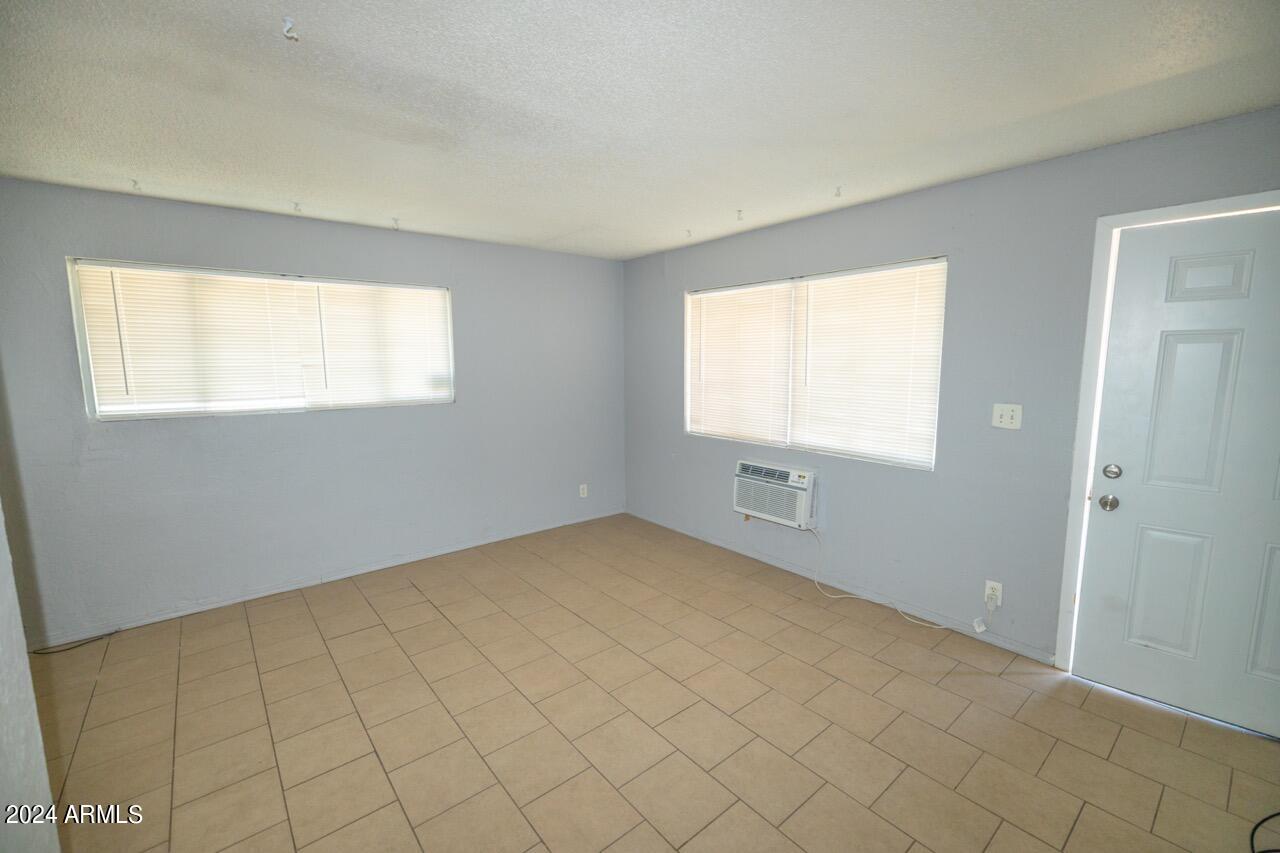 2203 E Mckinley Street Property Photo 65