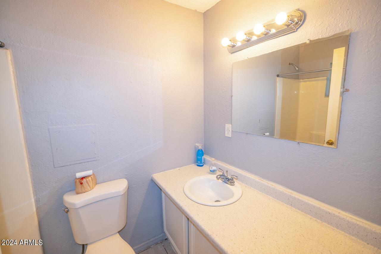 2203 E Mckinley Street Property Photo 70