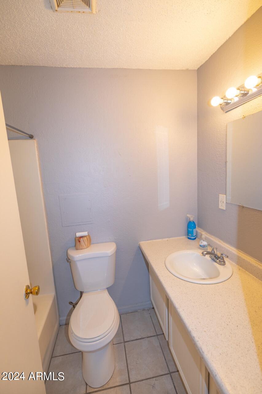 2203 E Mckinley Street Property Photo 71