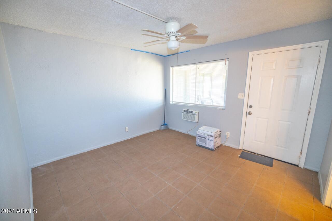 2203 E Mckinley Street Property Photo 81