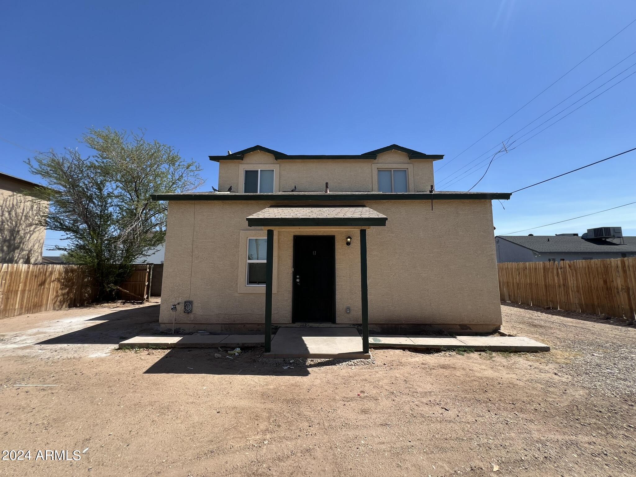 1721 E Wood Street Property Photo 1