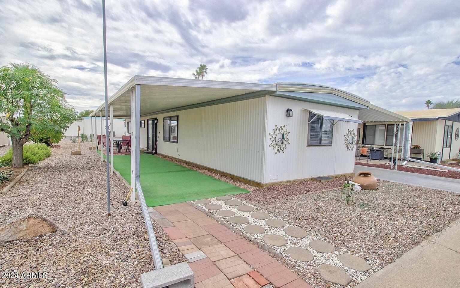 2100 N TREKELL Road Property Photo 1