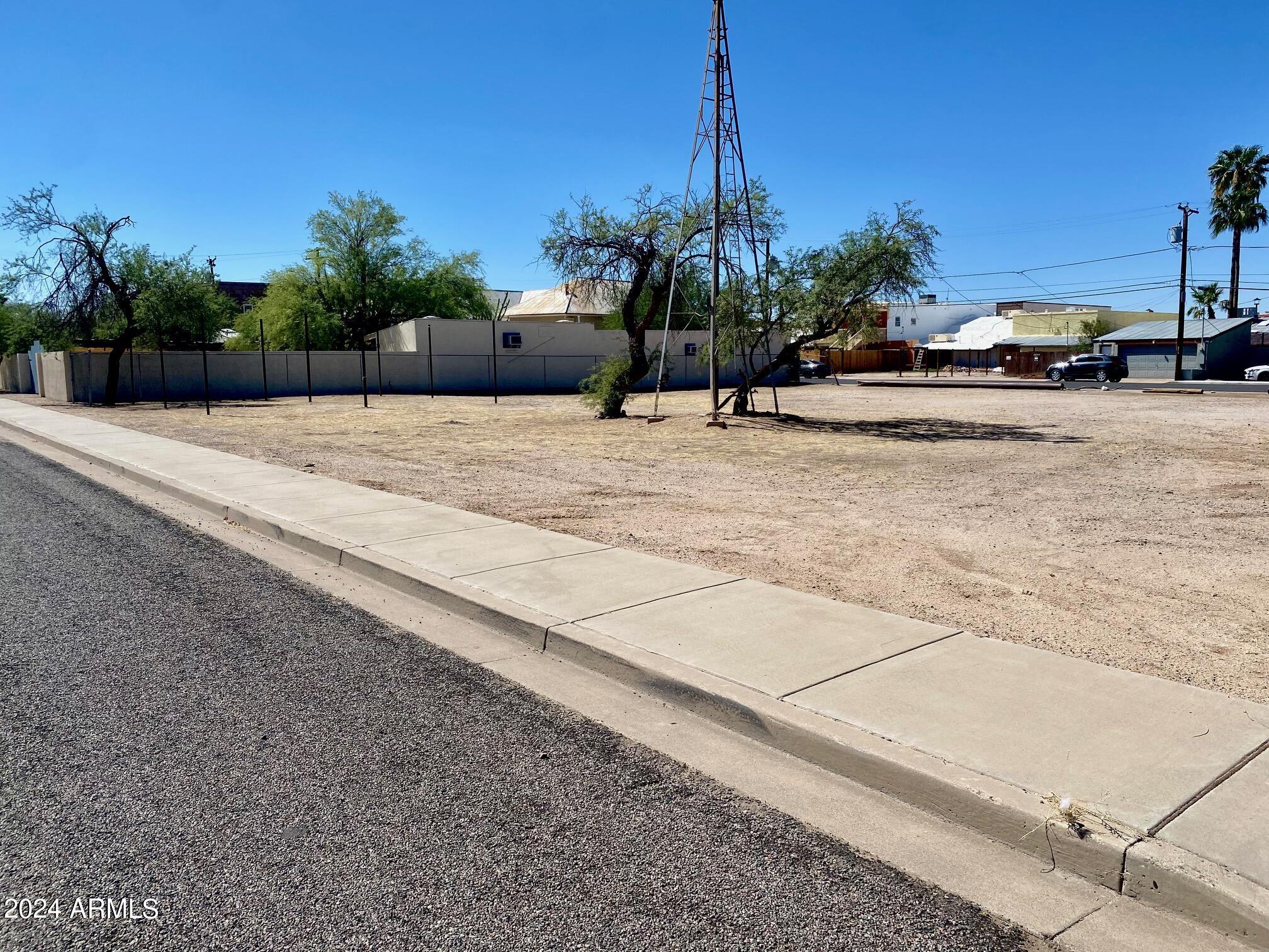 377 N Bailey Street Property Photo