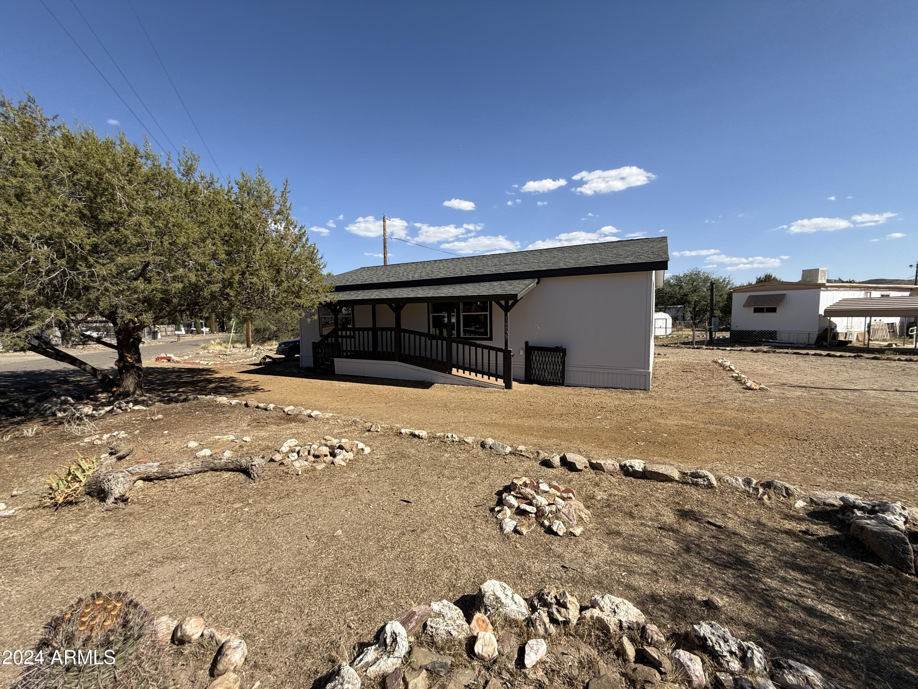 16029 S Apache Drive Property Photo 1