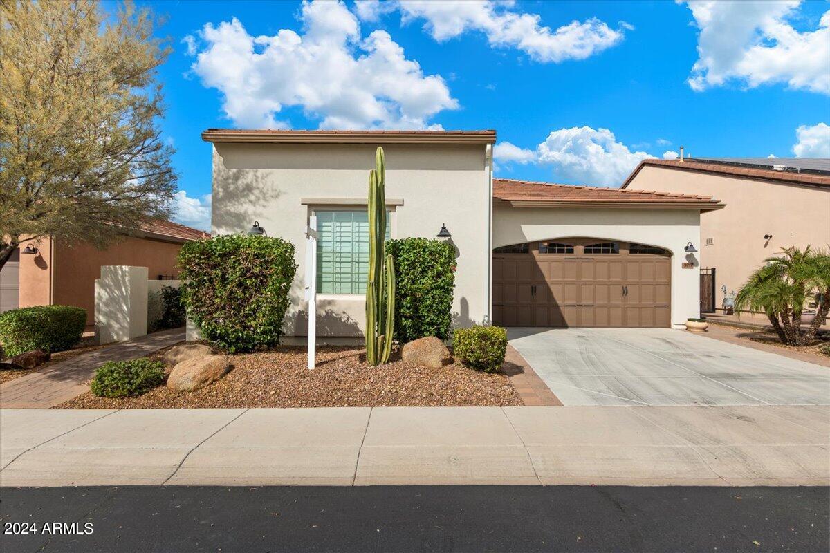 578 E Laddoos Avenue Property Photo 1