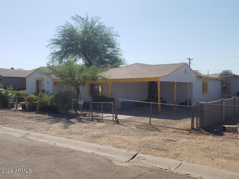 753 W Riverside Street Property Photo