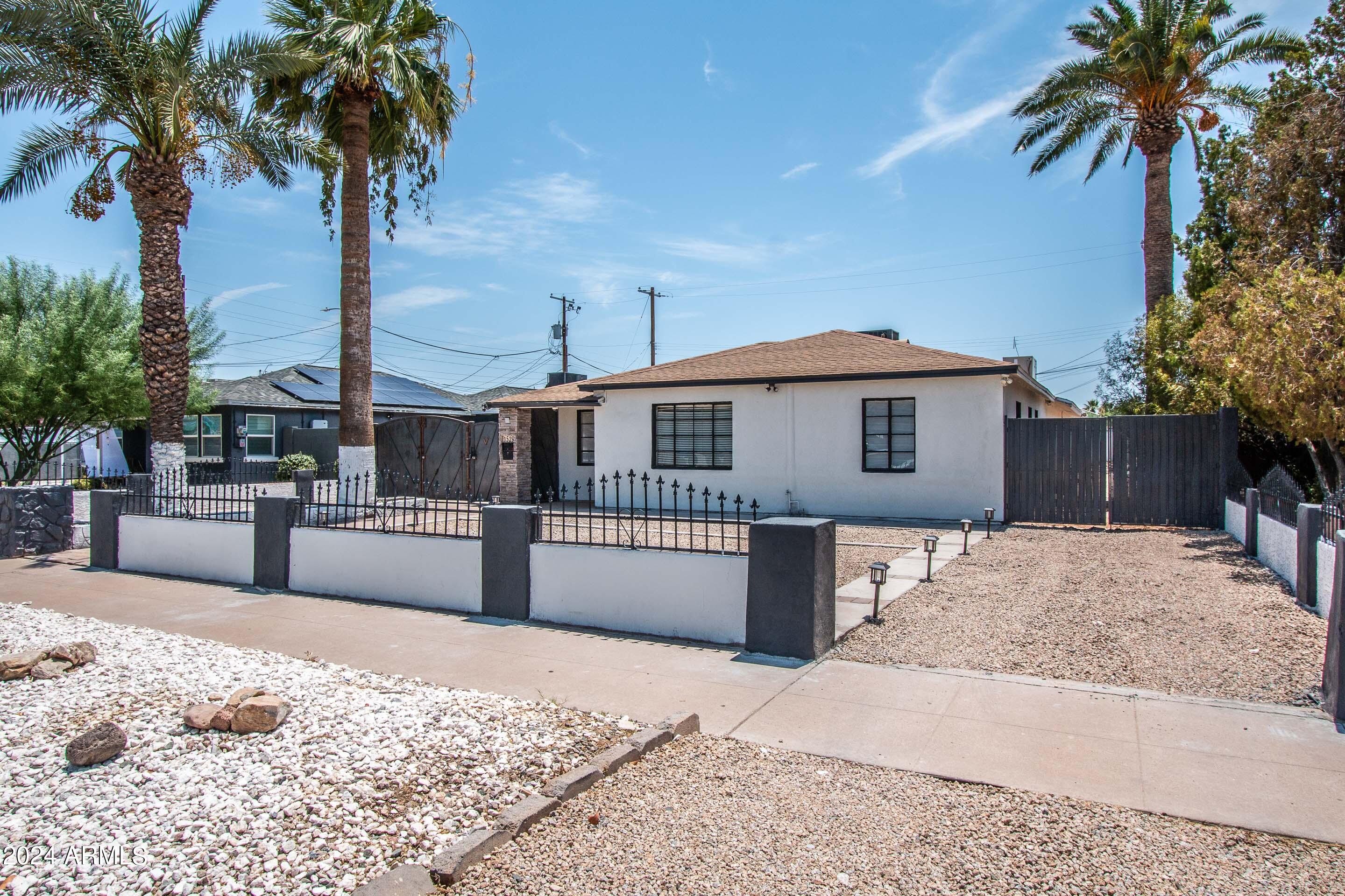 1529 E Edgemont Avenue Property Photo