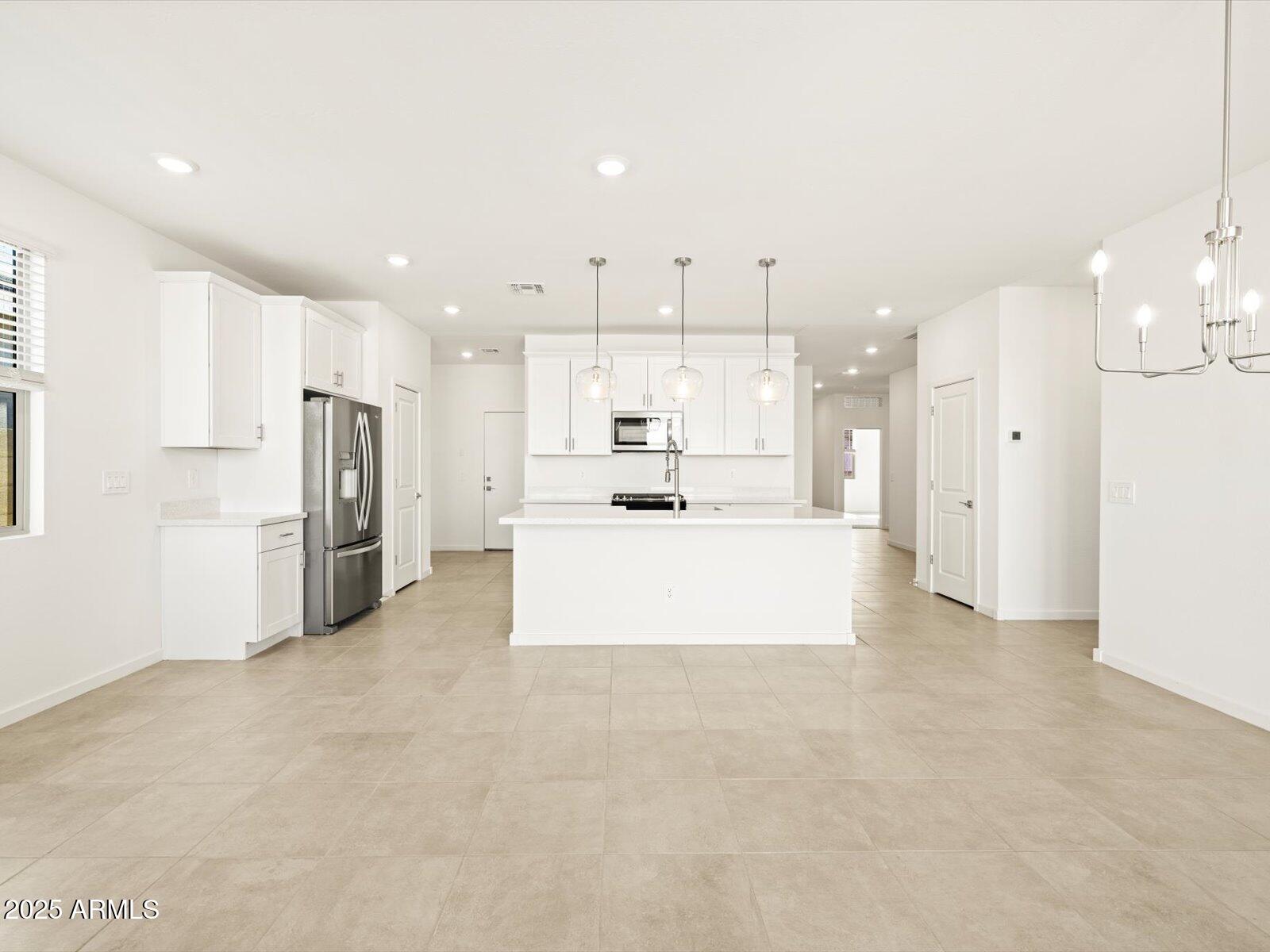 8612 W Warner Street Property Photo 17