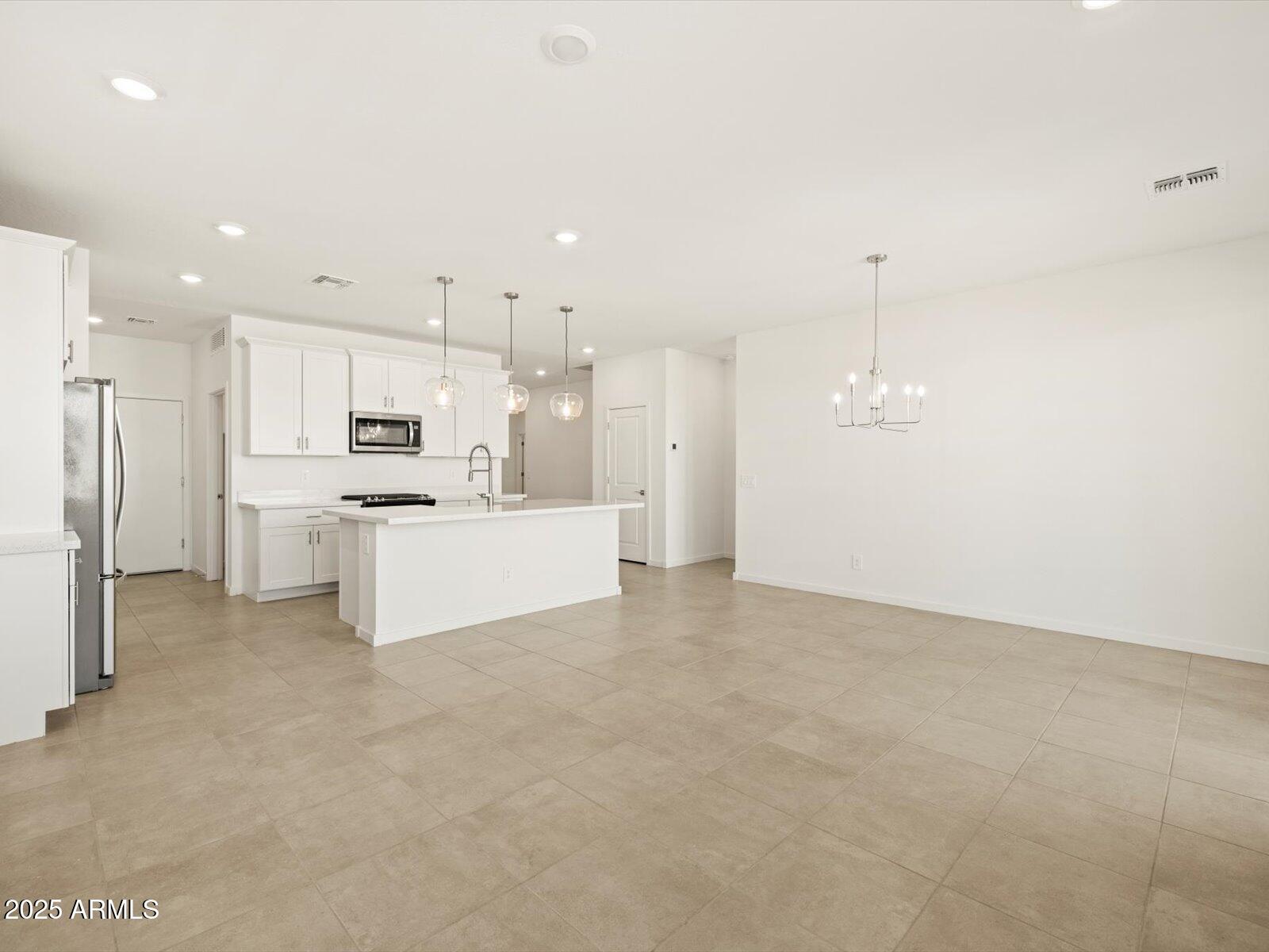 8612 W Warner Street Property Photo 18