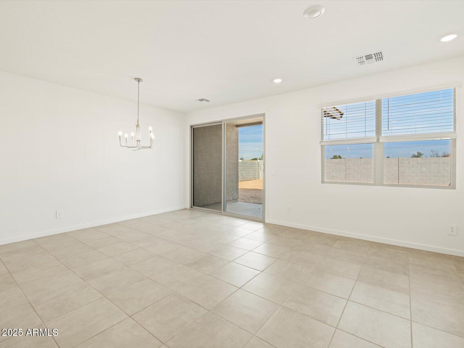 8612 W Warner Street Property Photo 20