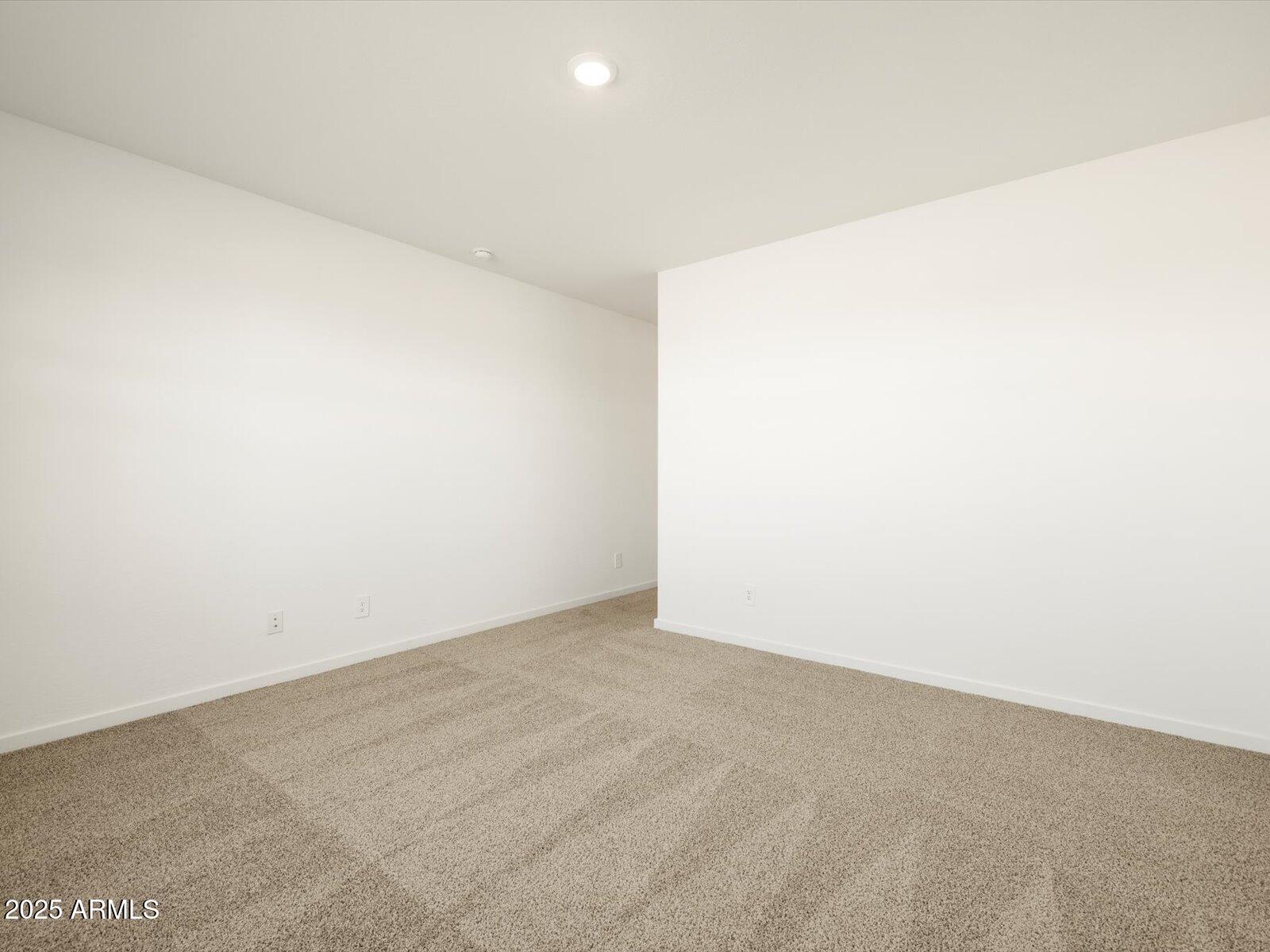 8612 W Warner Street Property Photo 24