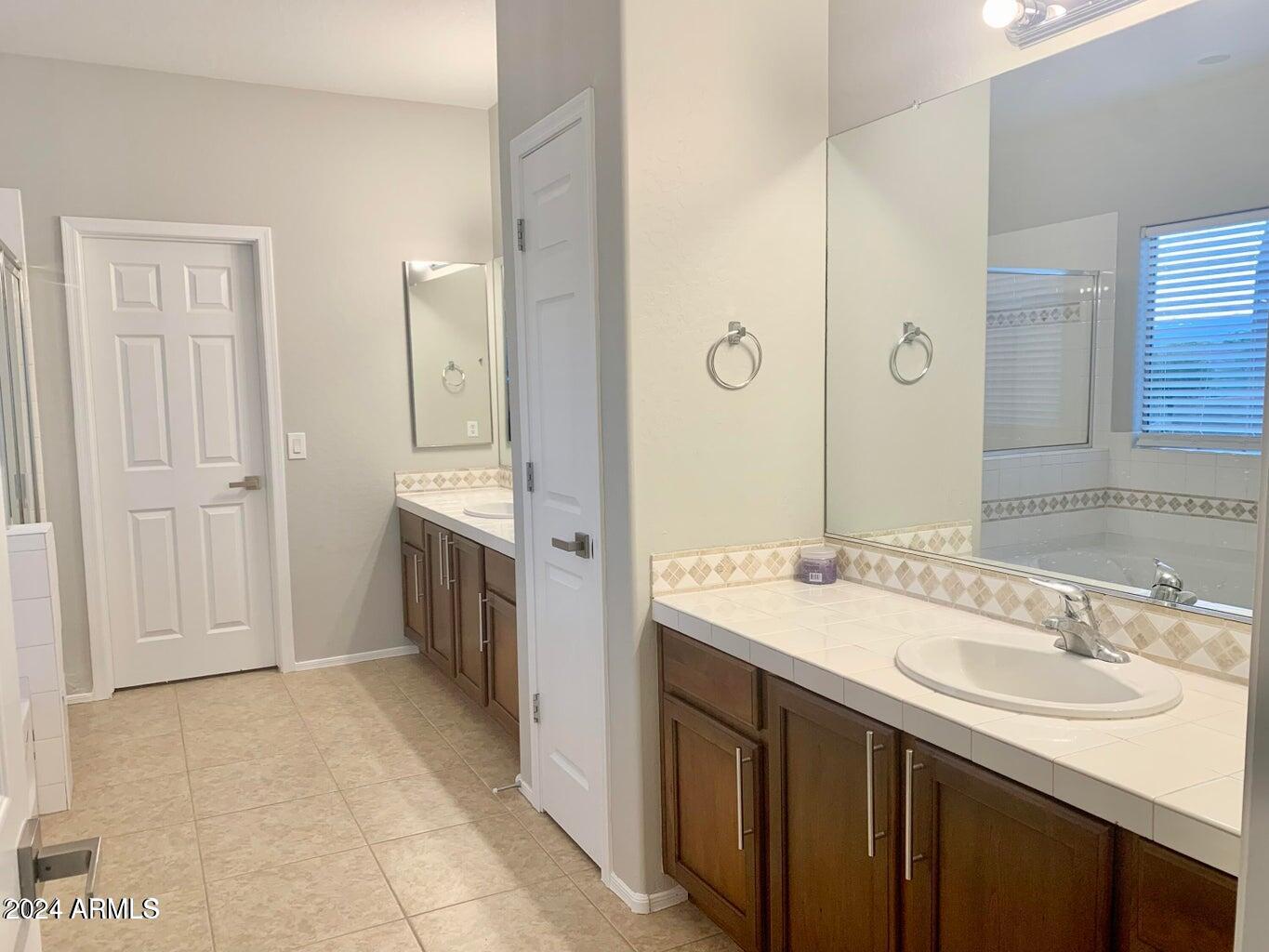 15685 W Mackenzie Drive Property Photo 5