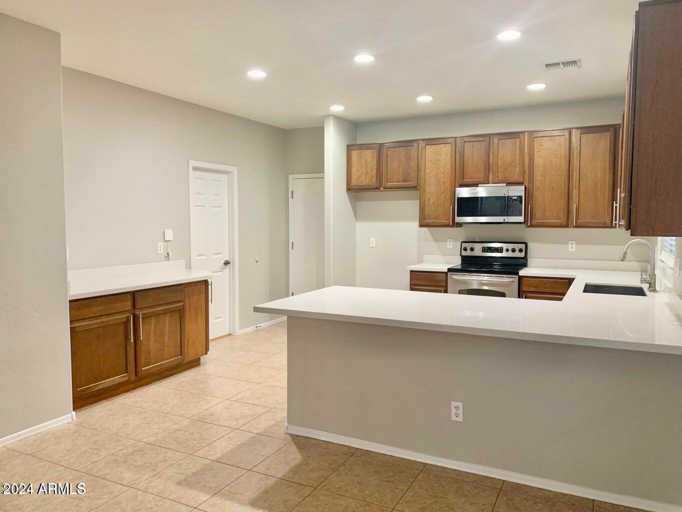 15685 W Mackenzie Drive Property Photo 17
